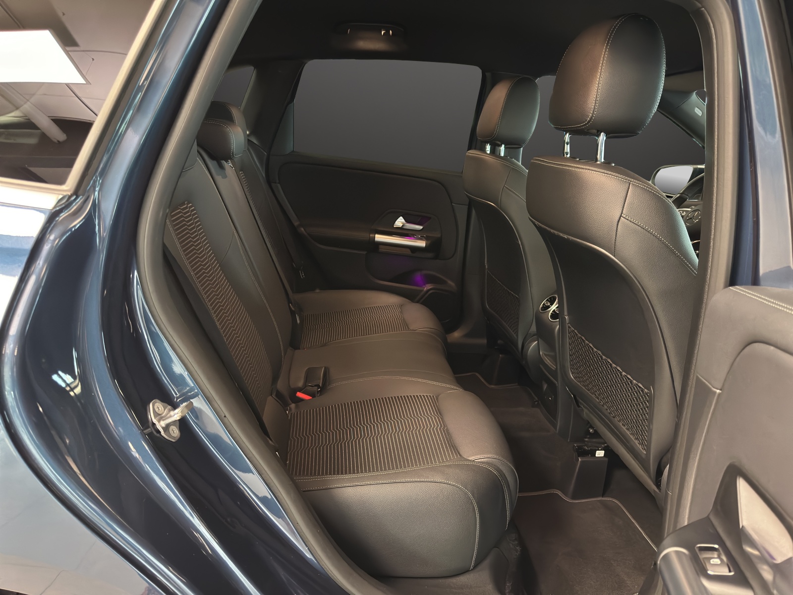 MERCEDES-BENZ B 200 4M Progressive-image-11