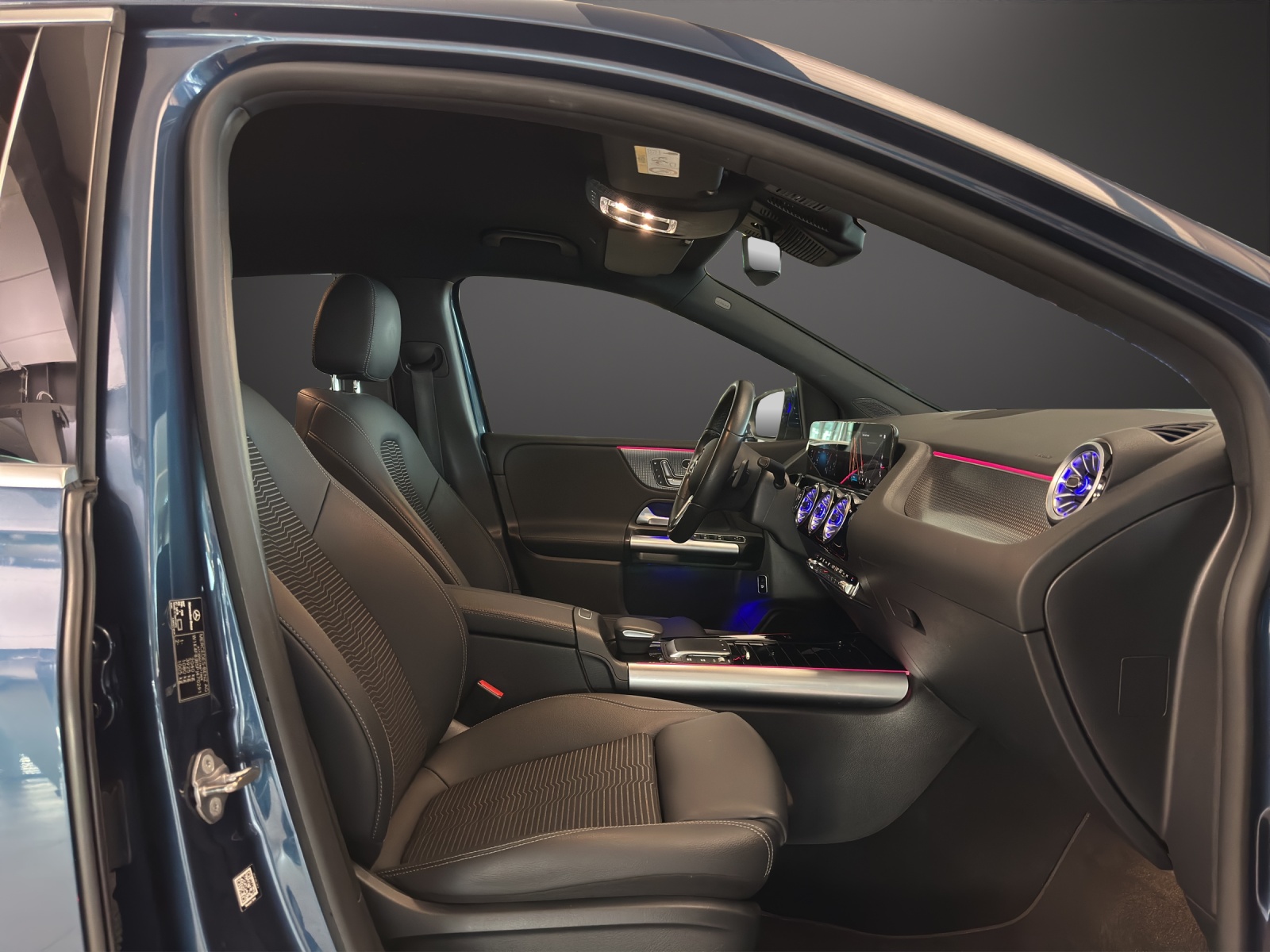 MERCEDES-BENZ B 200 4M Progressive-image-10