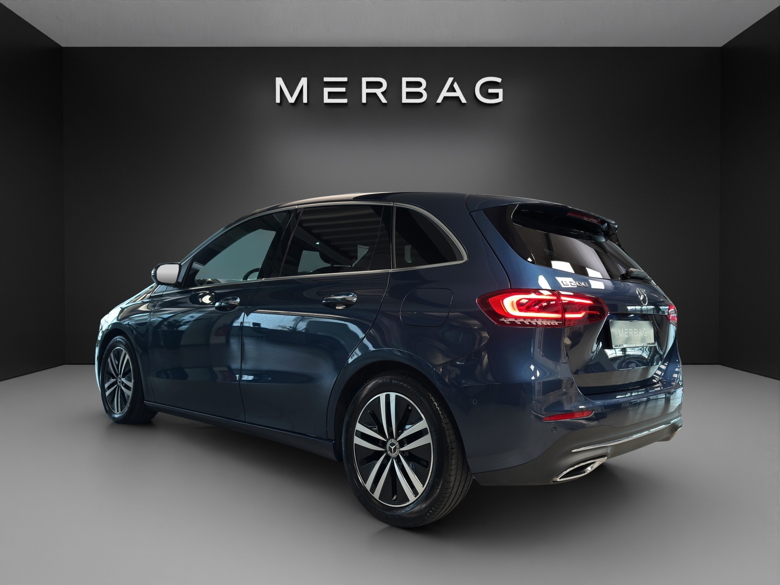 MERCEDES-BENZ B 200 4M Progressive-image-3
