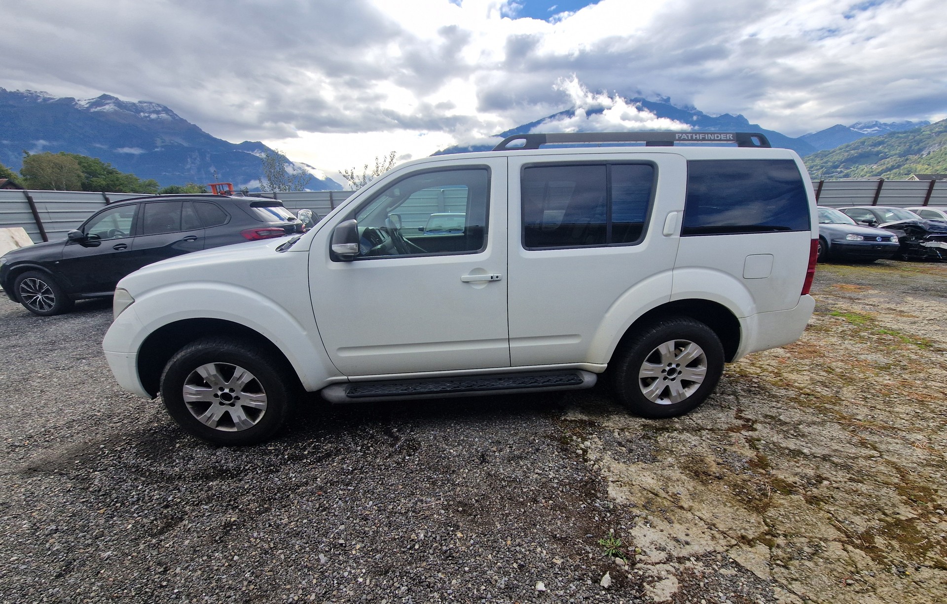 NISSAN Pathfinder 2.5 dCi Platinum Automatic-image-3