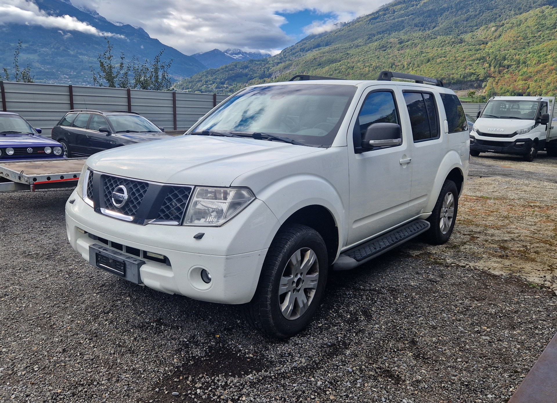 NISSAN Pathfinder 2.5 dCi Platinum Automatic-image-0