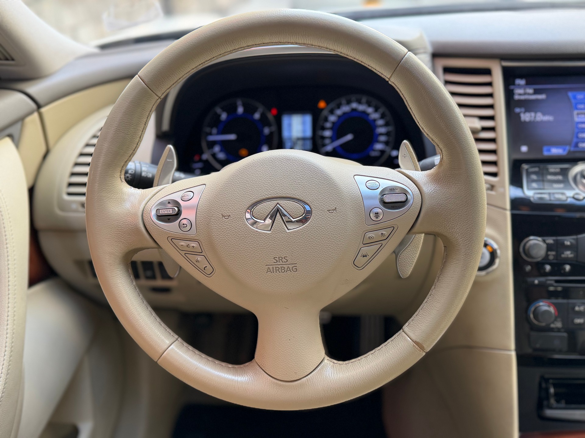 INFINITI FX30d GT Premium AWD Automatic-image-9