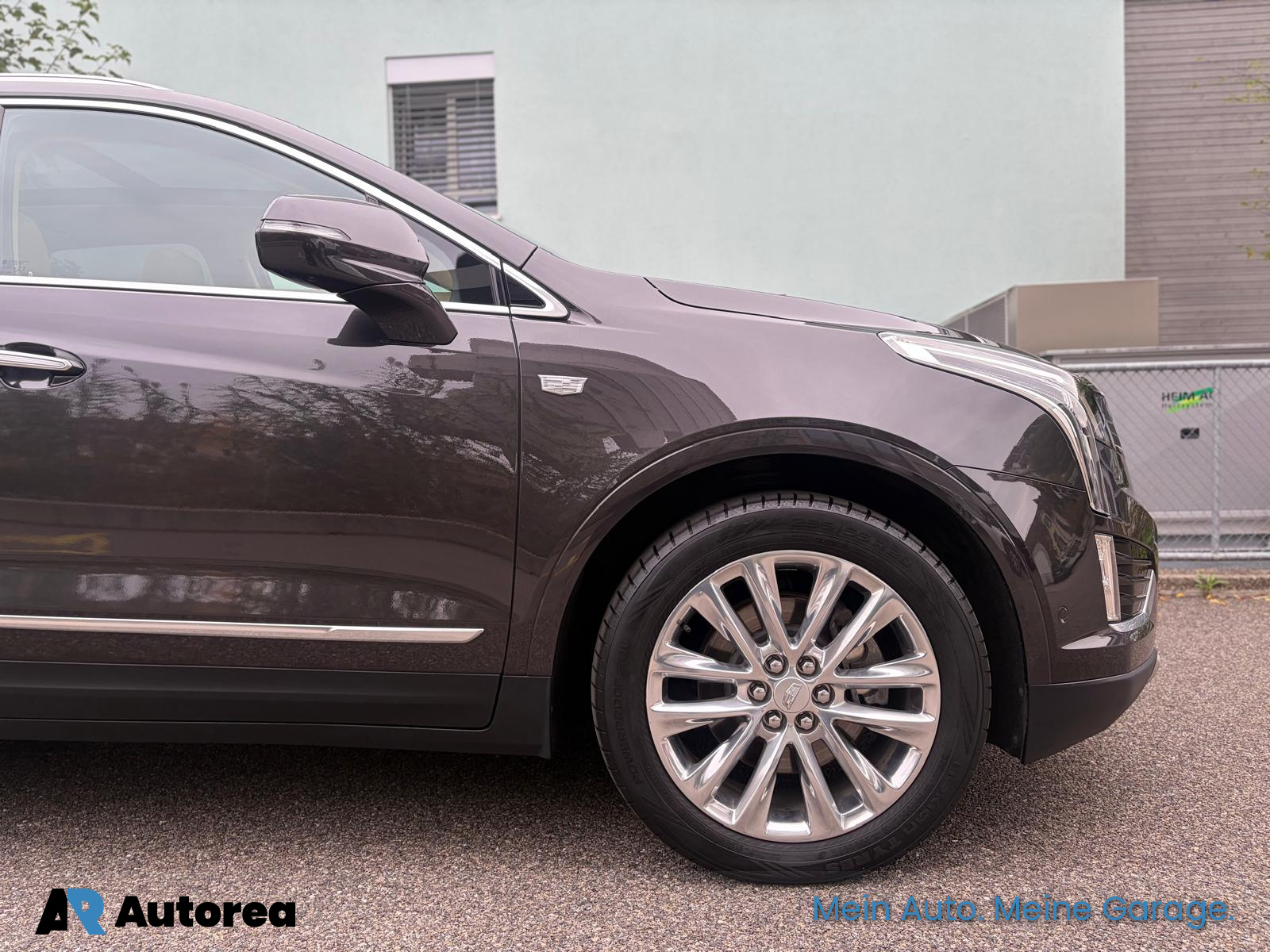 CADILLAC XT5 Crossover 3.6 Luxury Automatic-showroom-element-3
