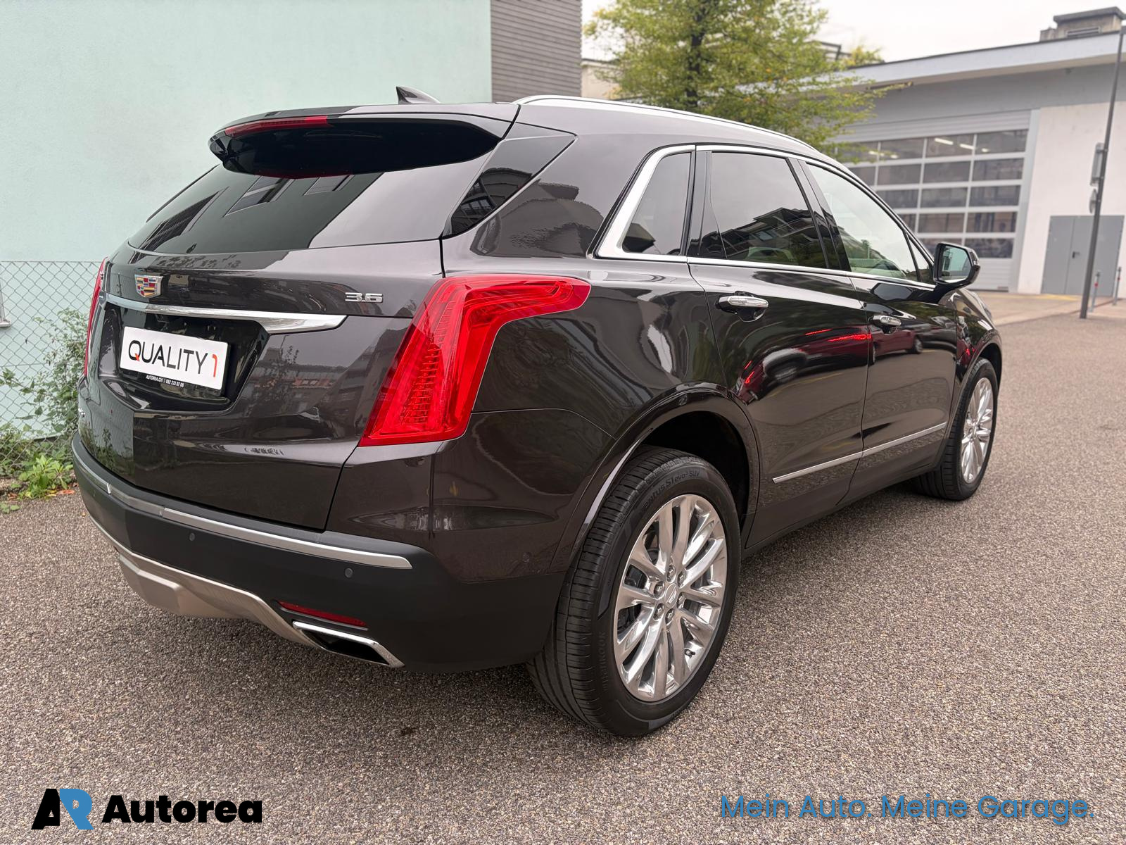 CADILLAC XT5 Crossover 3.6 Luxury Automatic-image-4