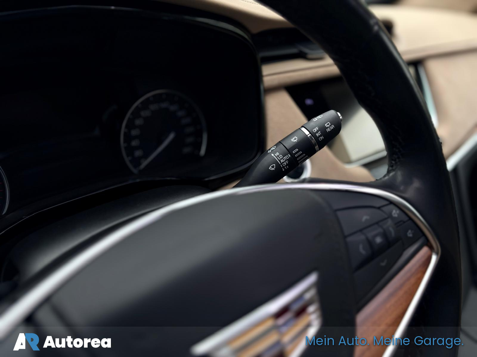 CADILLAC XT5 Crossover 3.6 Luxury Automatic-image-17