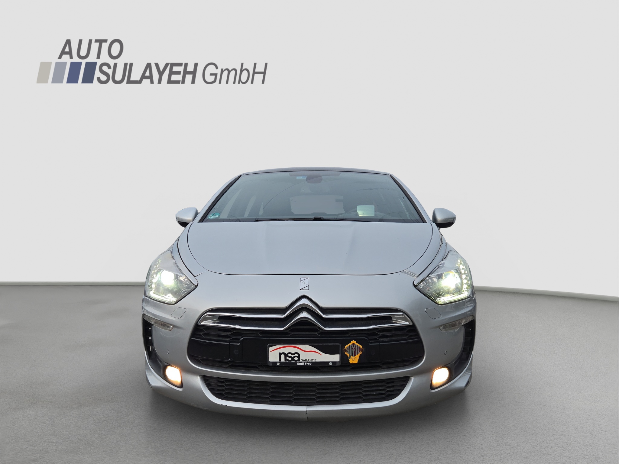 Car photo