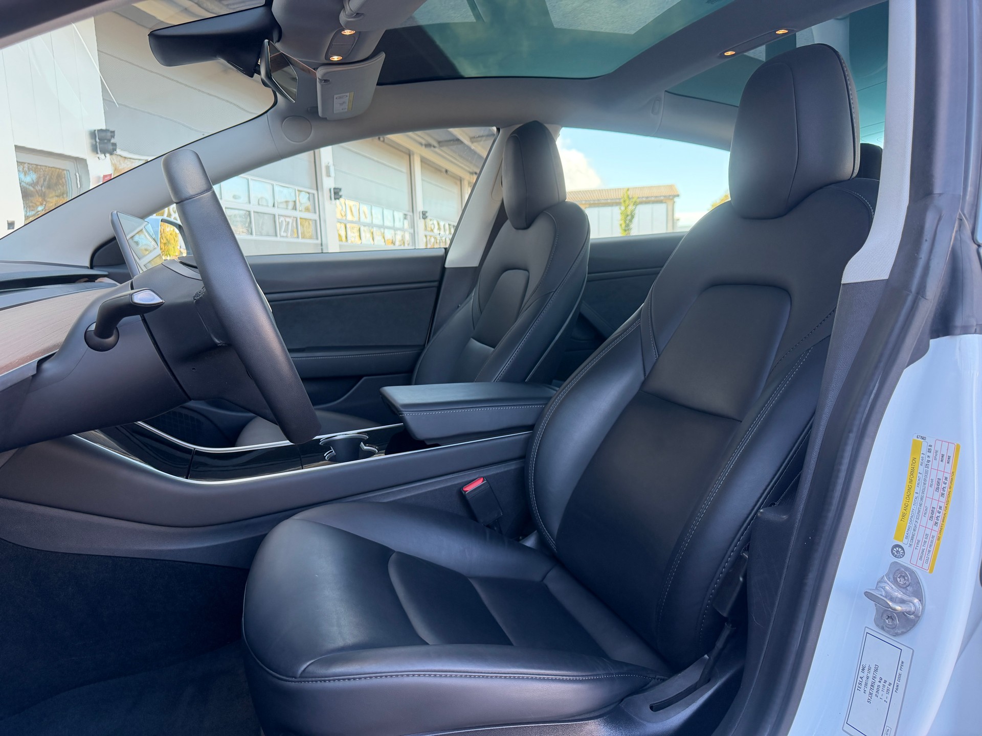 TESLA Model 3 Long Range Dual Motor AWD-image-6