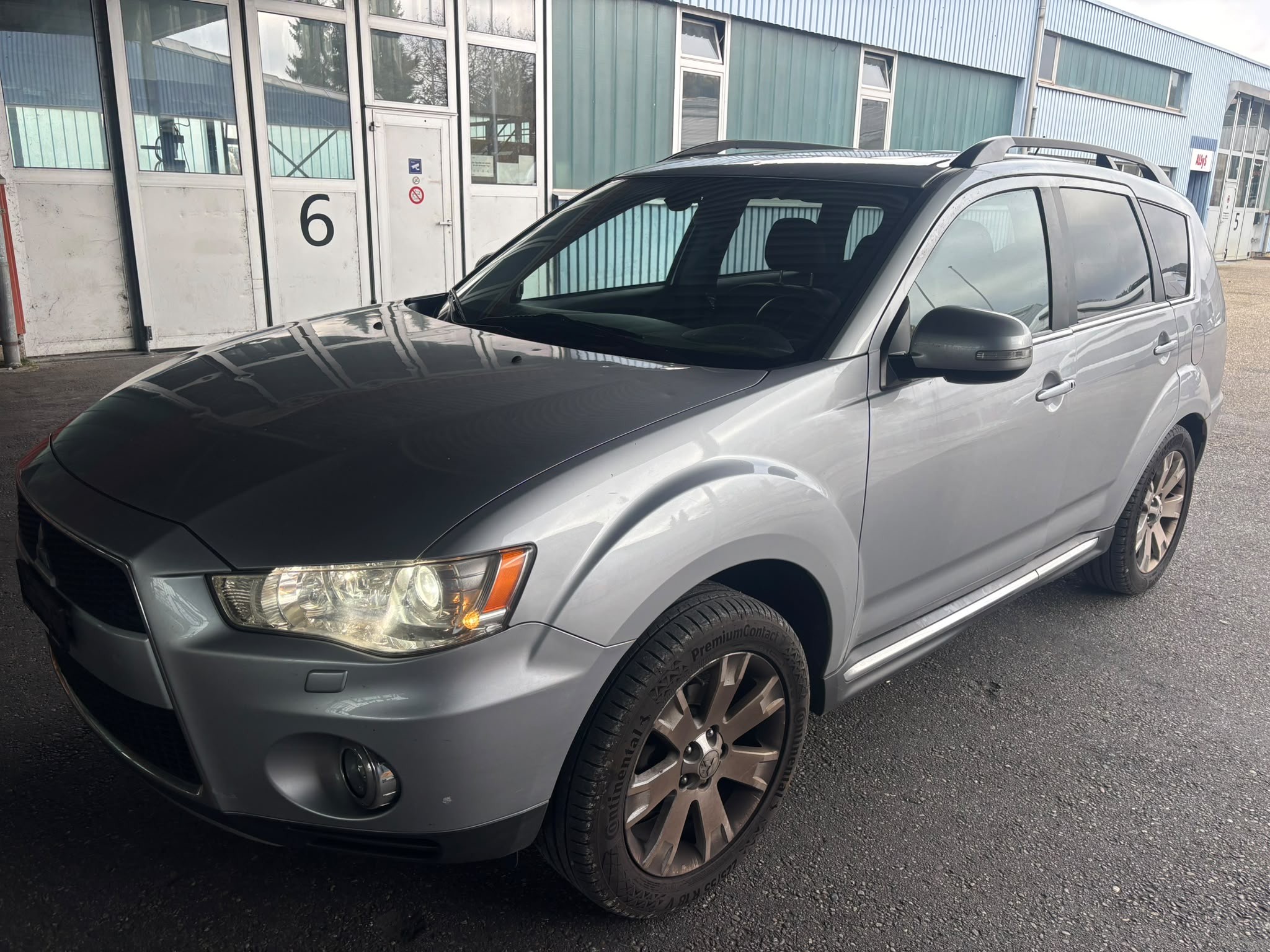 Car photo
