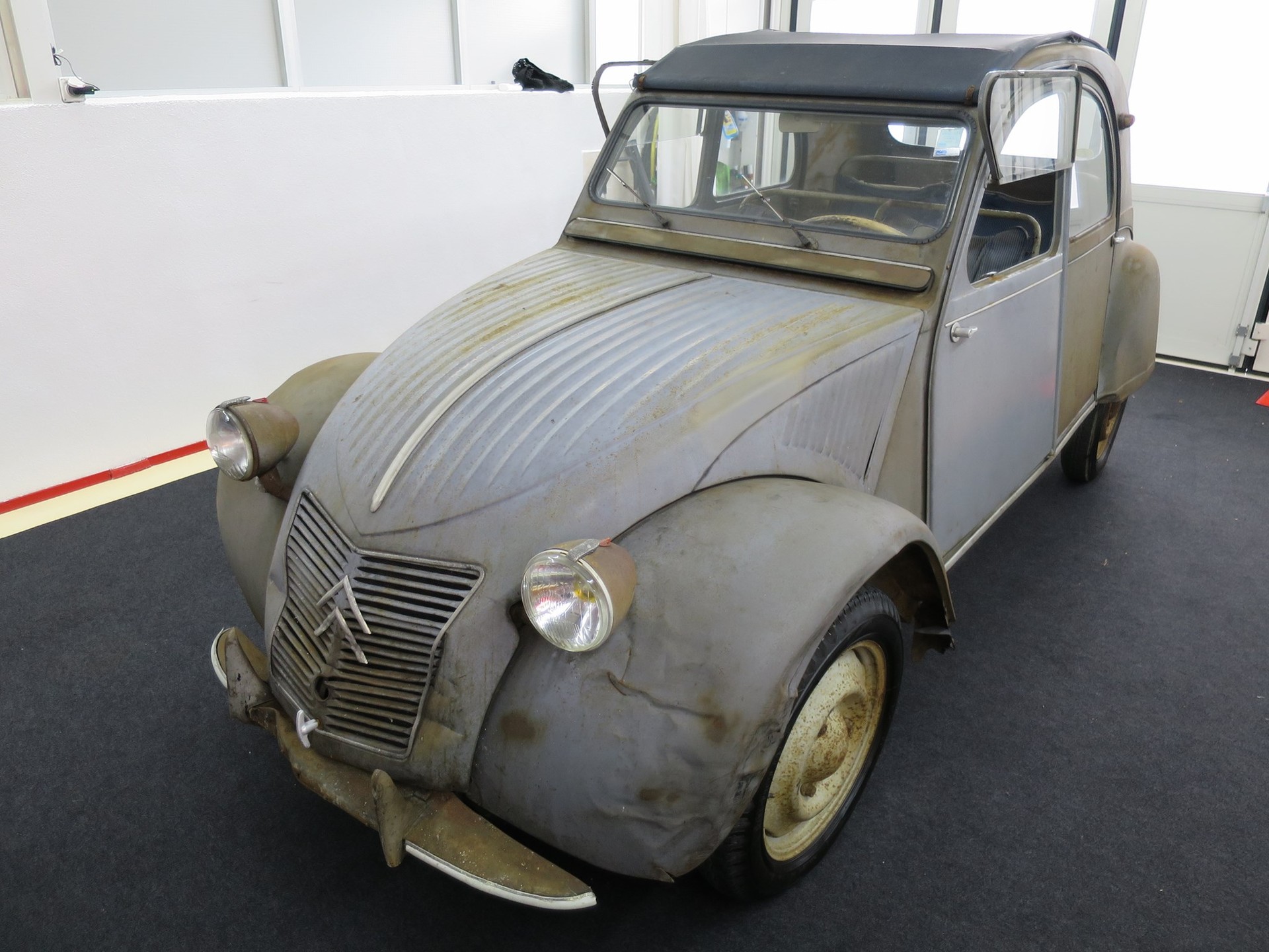 CITROEN 2CV AZ 12 PS. MODELL 1957. GUTER ZUSTAND NICHT VIEL ROST !! NETTO 8800.--image-6