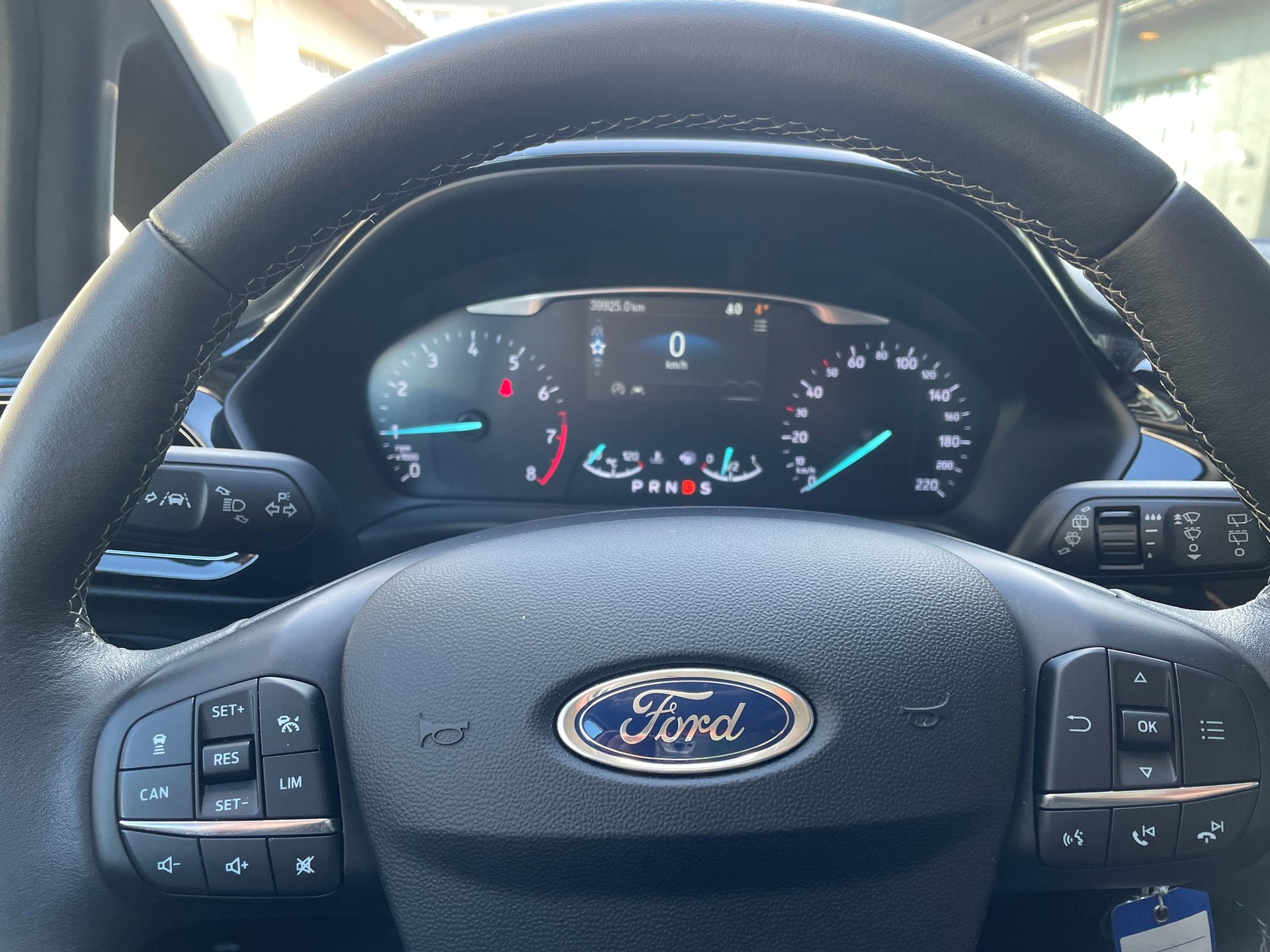 FORD Fiesta 1.0 SCTi Titanium-image-14