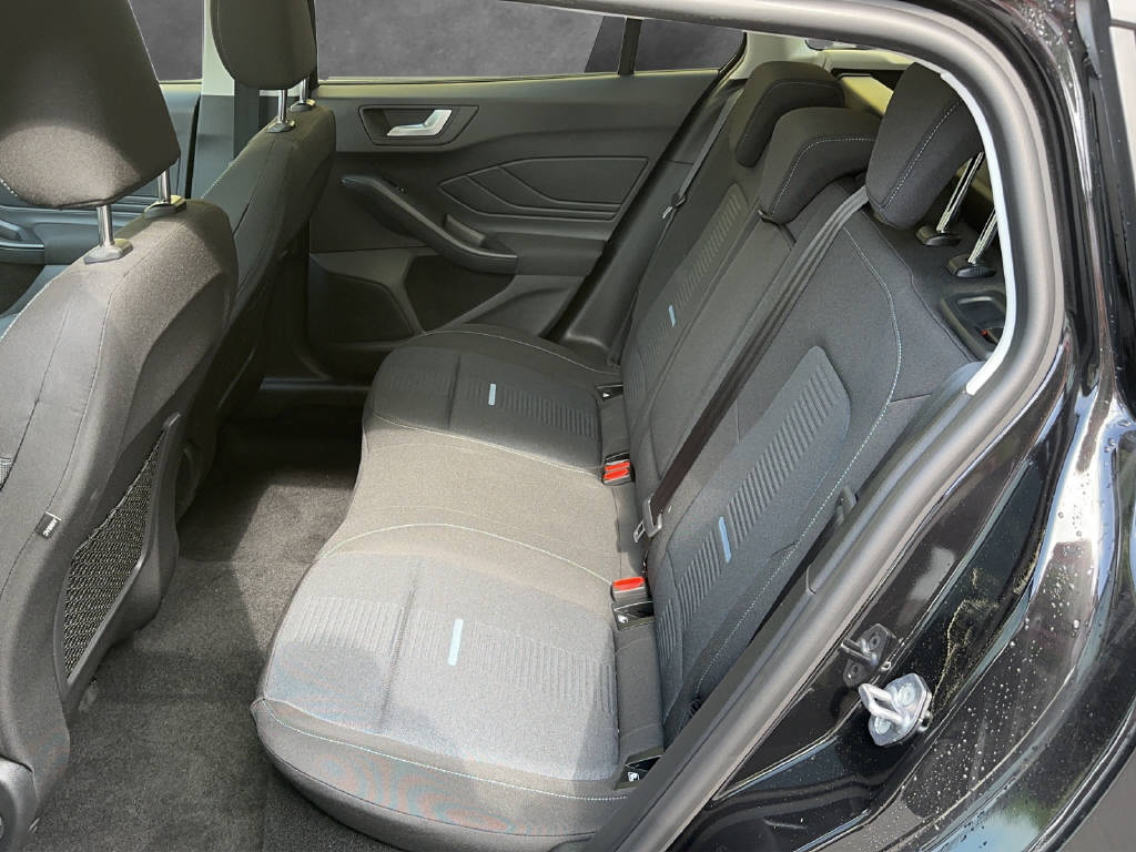 FORD Focus Station Wagon 1.0i EcoB Hybrid 155 Active Style-image-14