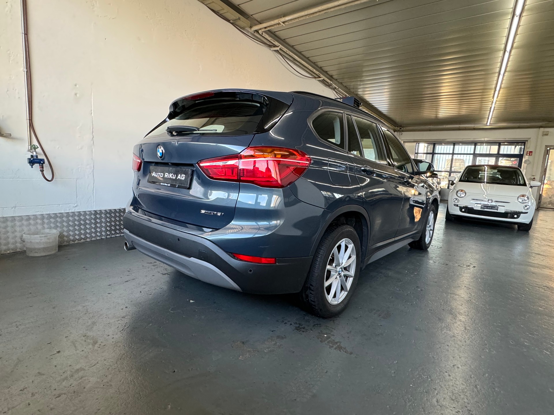 BMW X1 sDrive 18i Sport Line-image-8