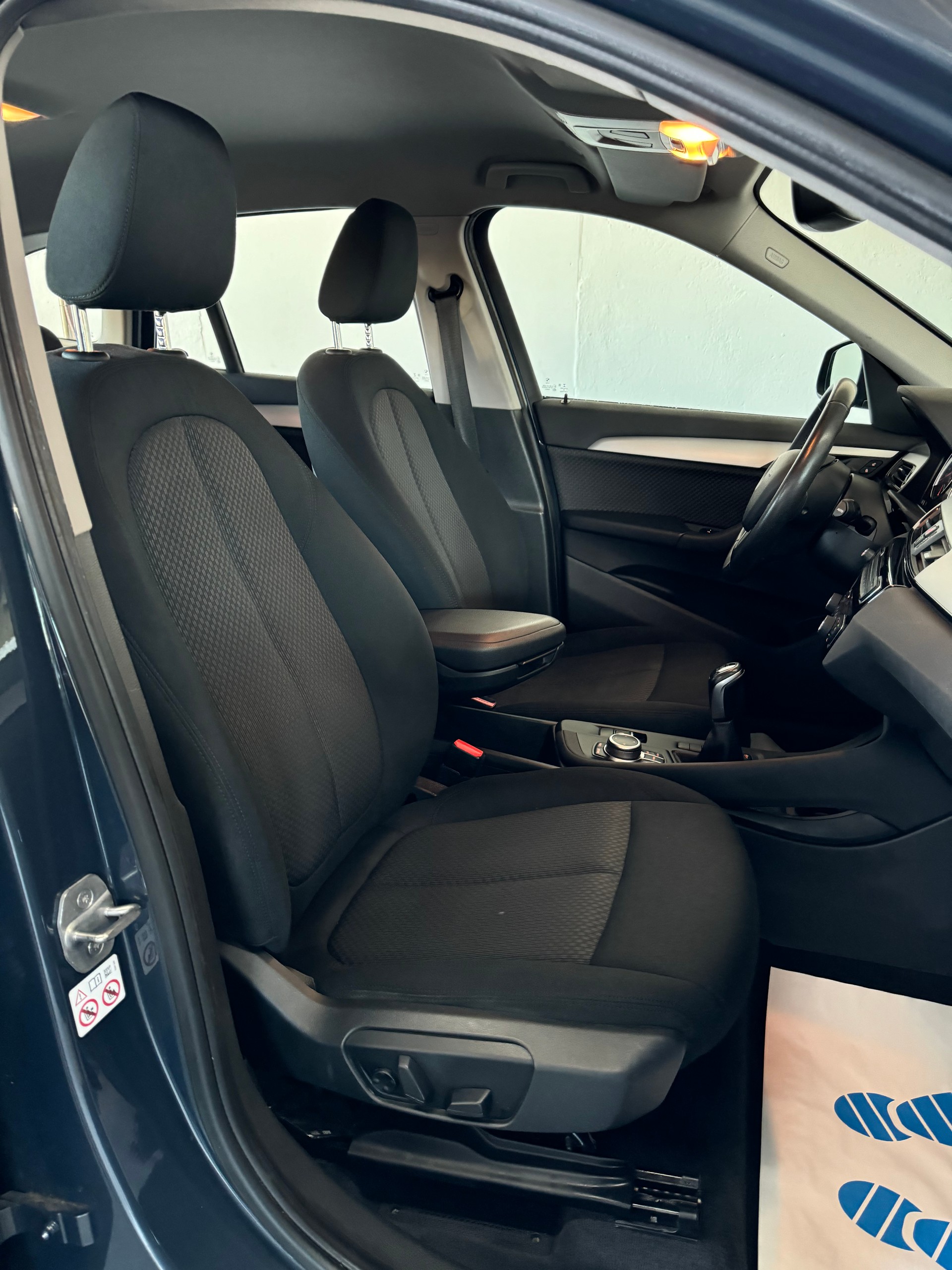 BMW X1 sDrive 18i Sport Line-image-19