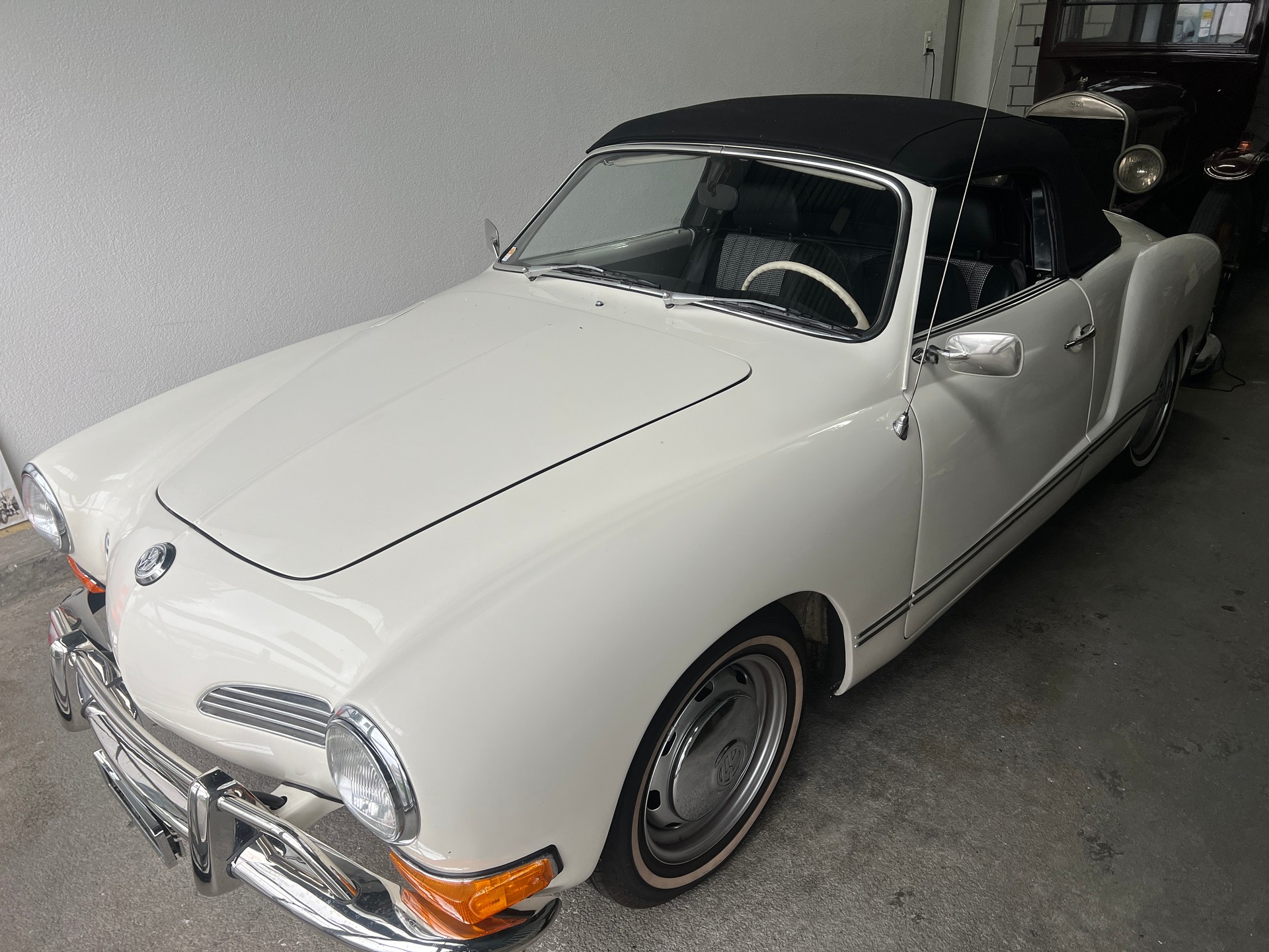 VW KARMANN-GHIA-image-8