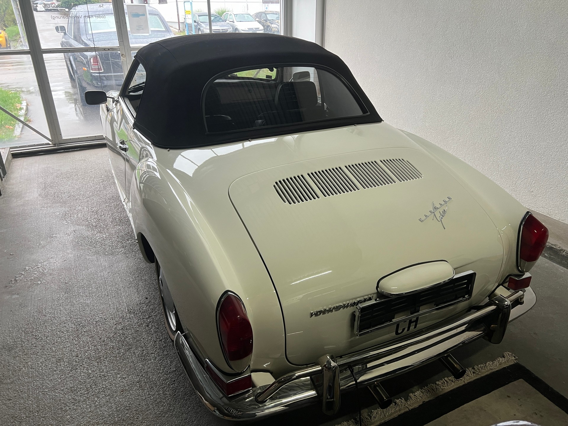 VW KARMANN-GHIA-image-13