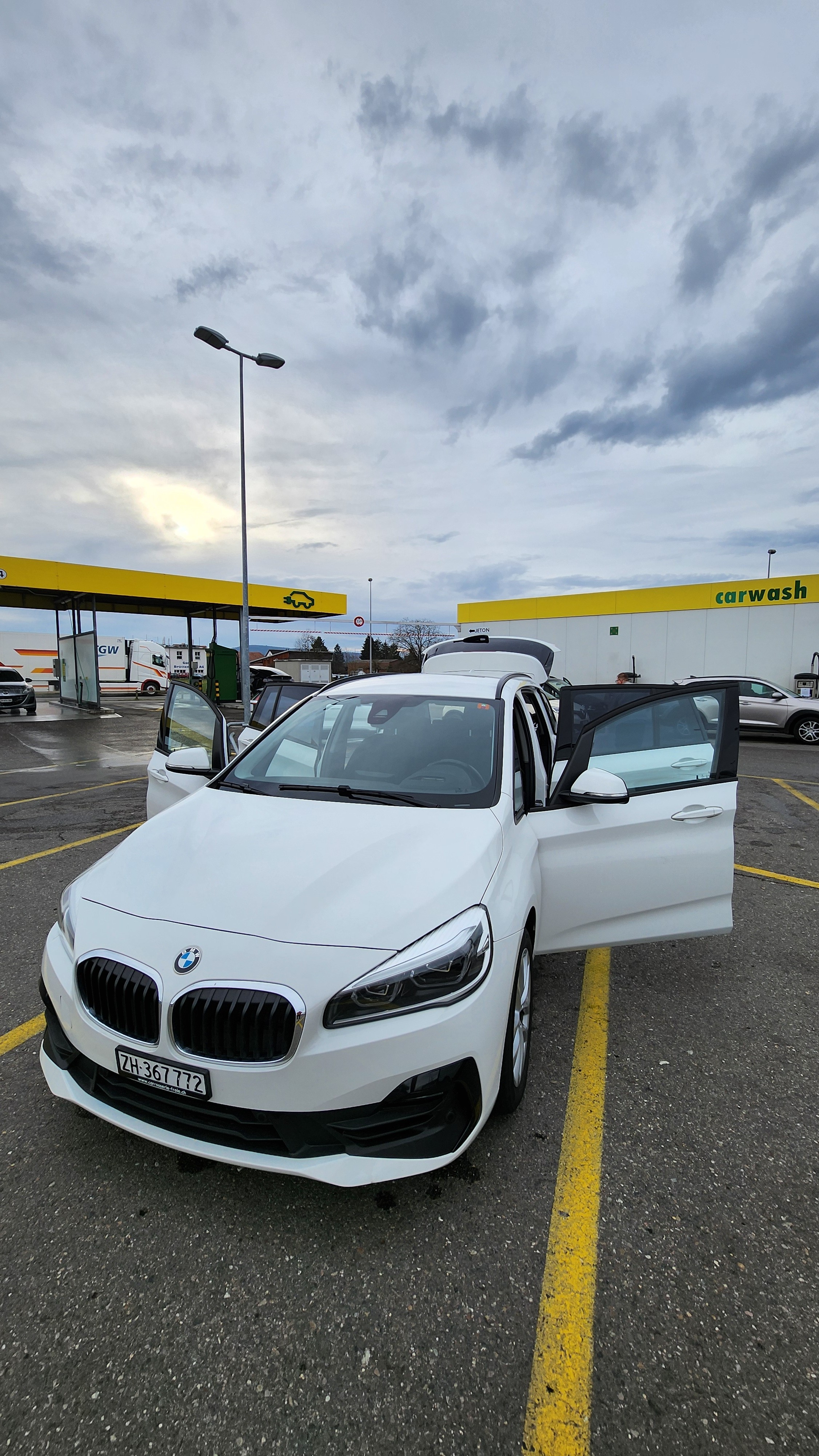 Car photo