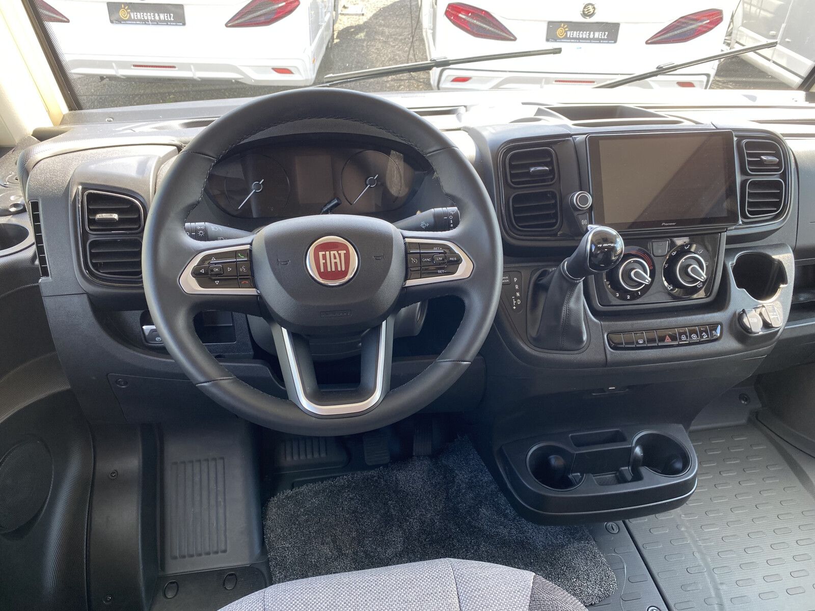 KNAUS Live I 700 MEG-image-4
