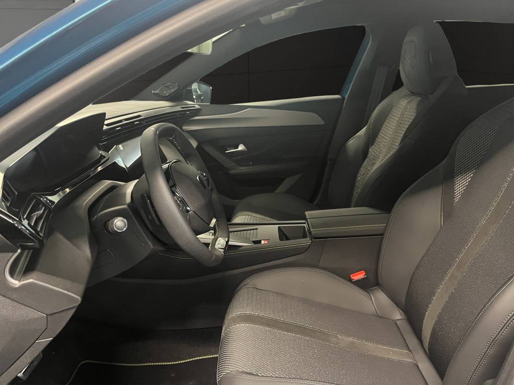 PEUGEOT 308 1.6 PHEV 180 GT-image-7