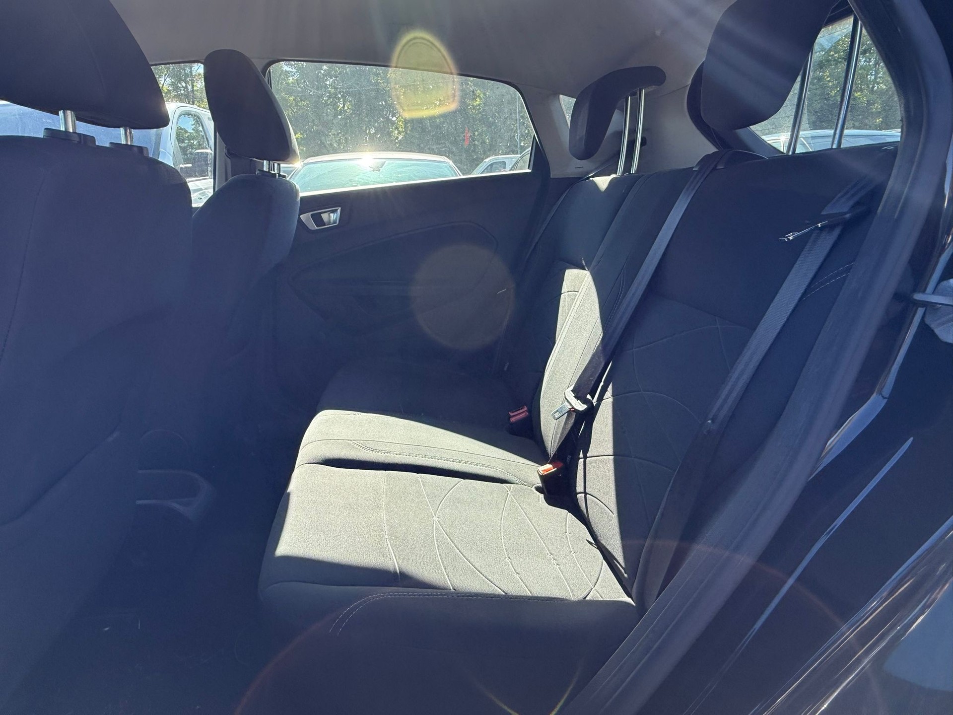 FORD Fiesta 1.0 SCTi Trend-image-12