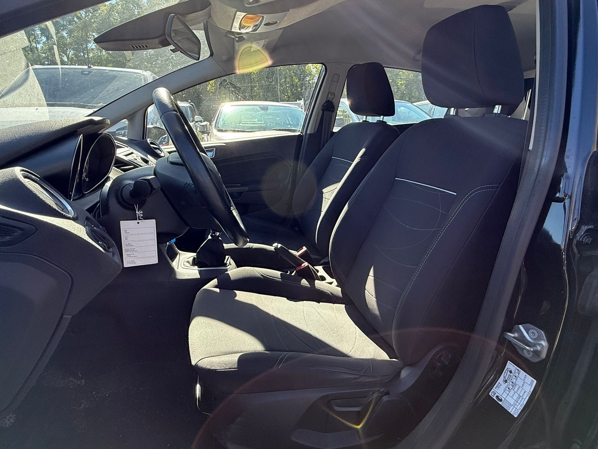 FORD Fiesta 1.0 SCTi Trend-image-9