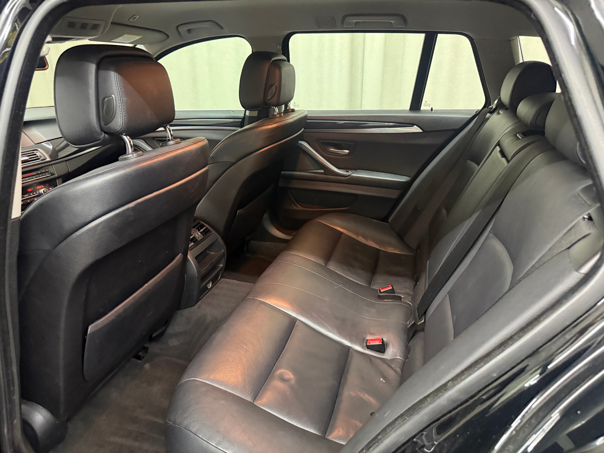 BMW 520d Touring Steptronic-image-9
