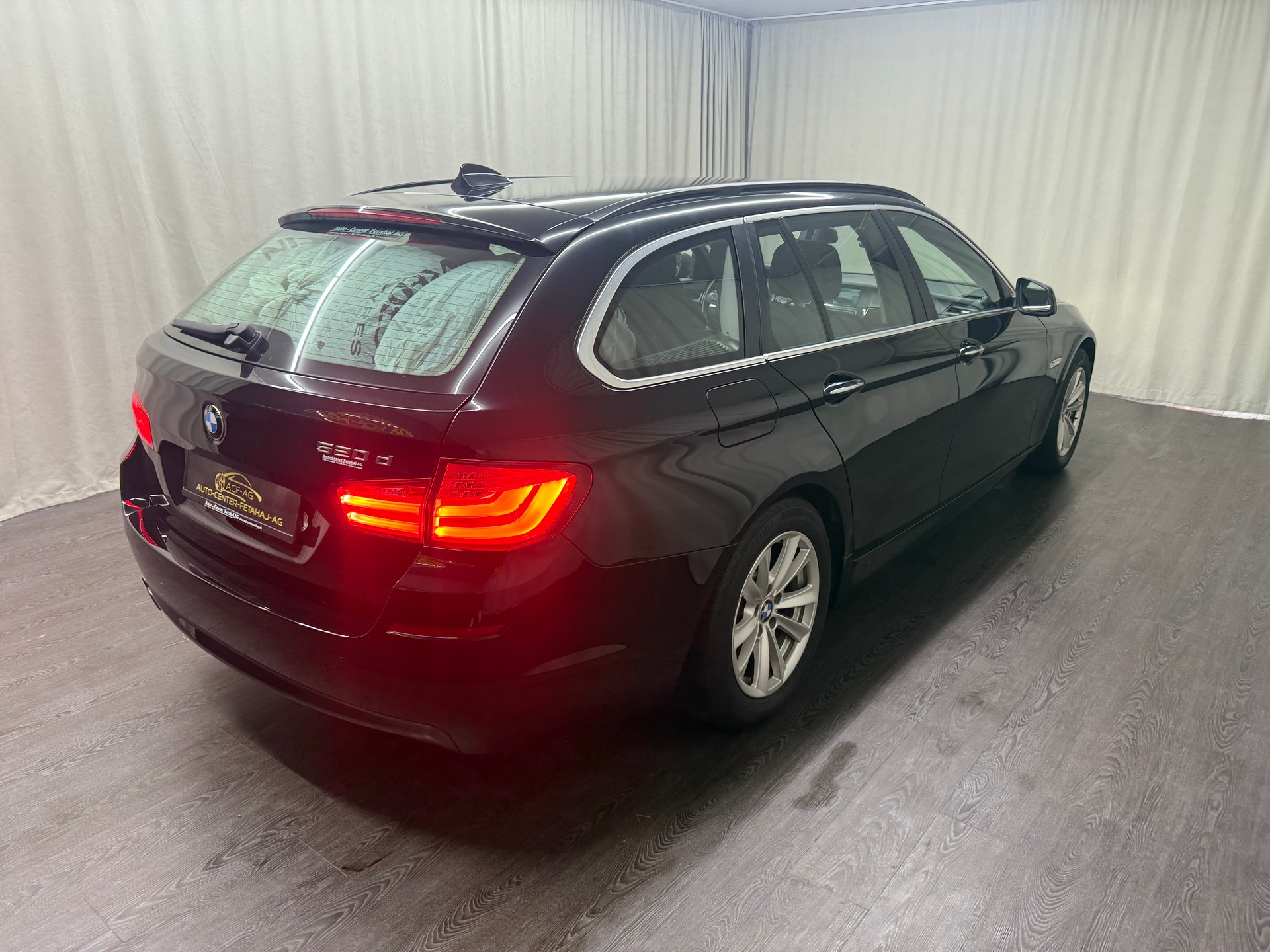 BMW 520d Touring Steptronic-image-3