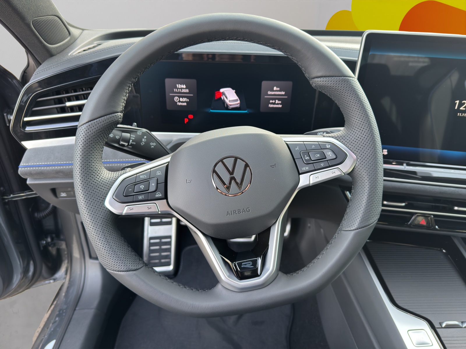 VW Passat Variant 1.5 TSI evo2 Plug-In- Hybrid R-Line DSG-image-5