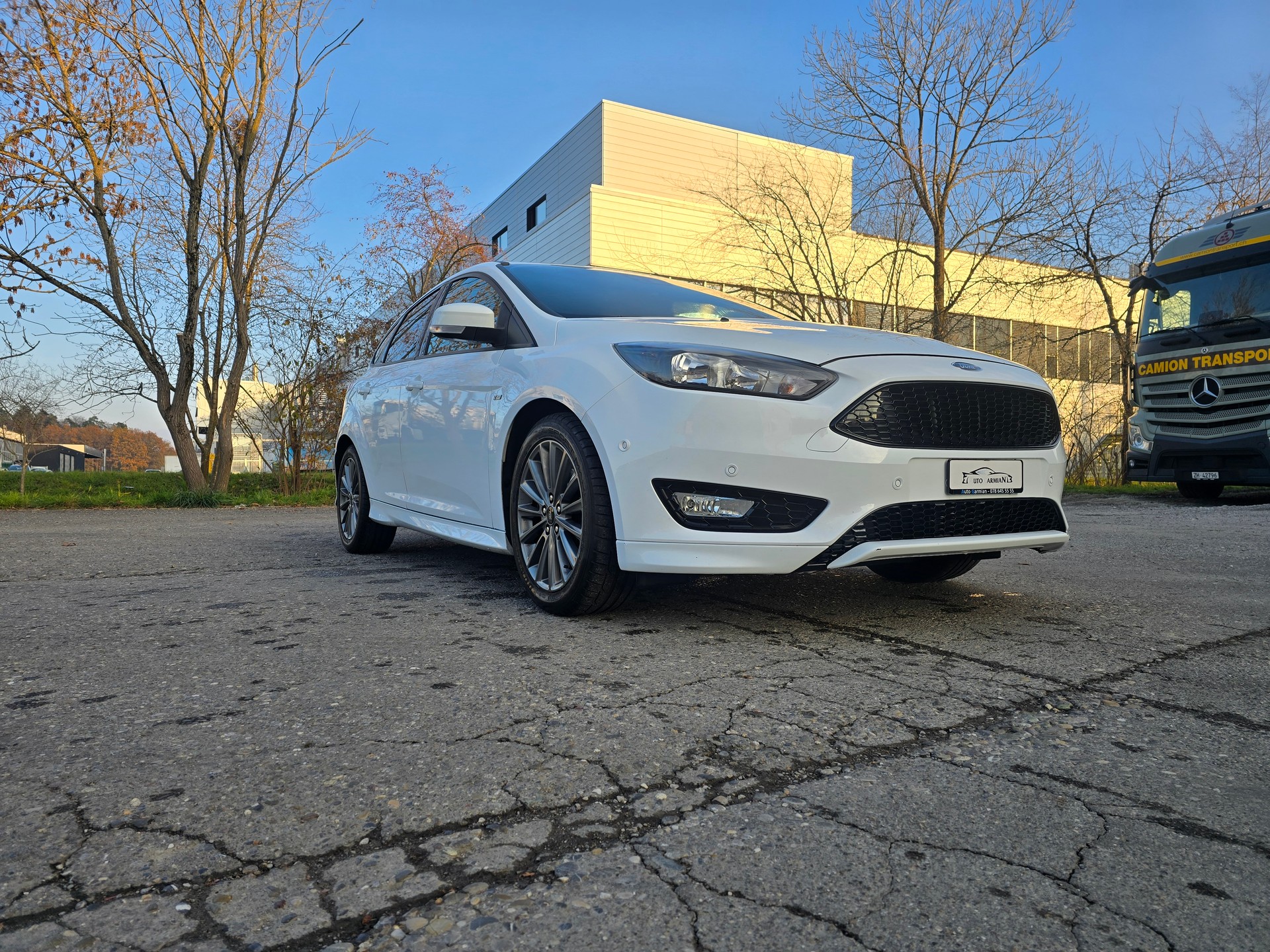 FORD Focus 1.5 SCTi ST Line-image-2