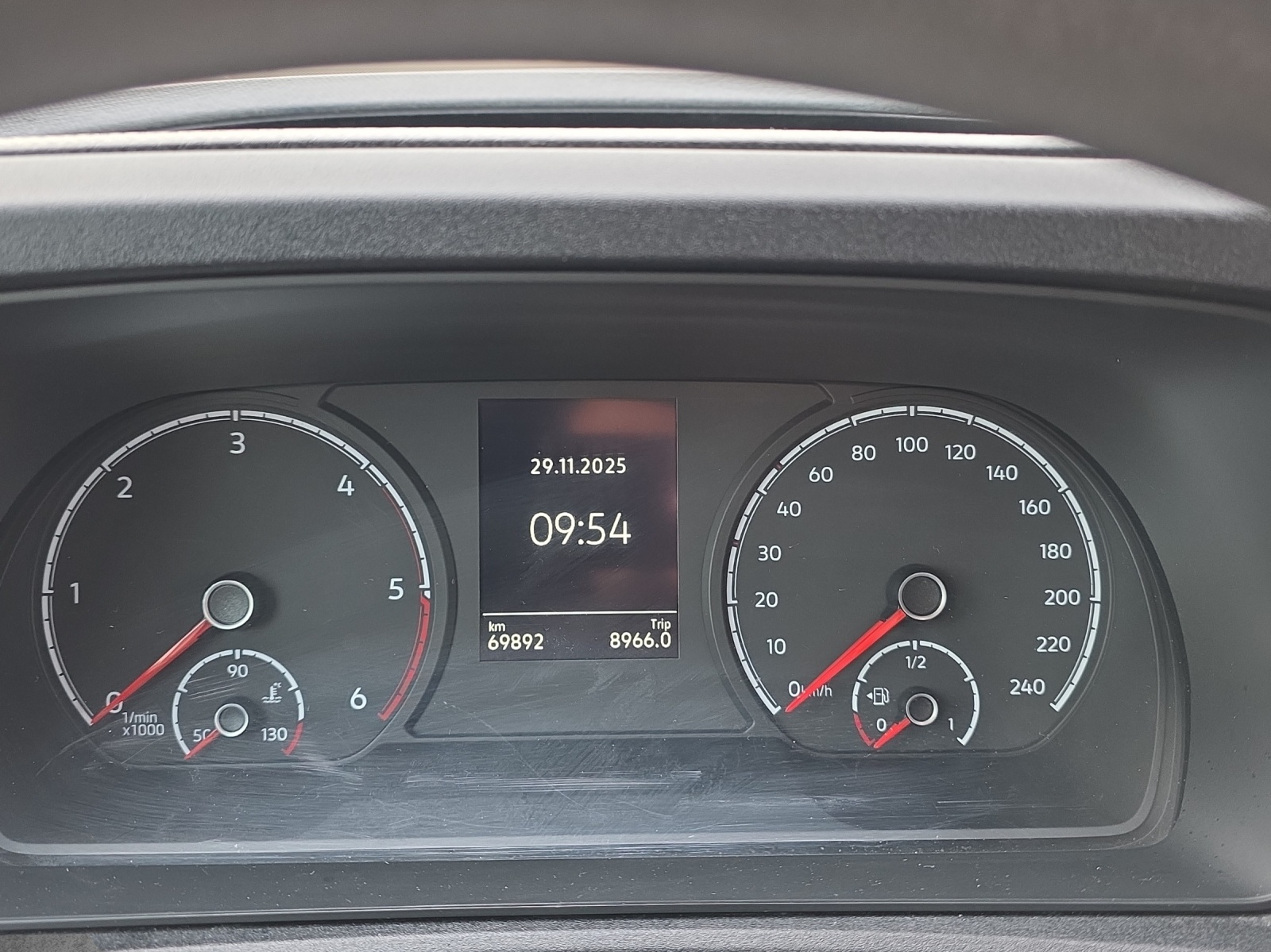 VW Caddy Cargo 2.0TDI Entry-image-7