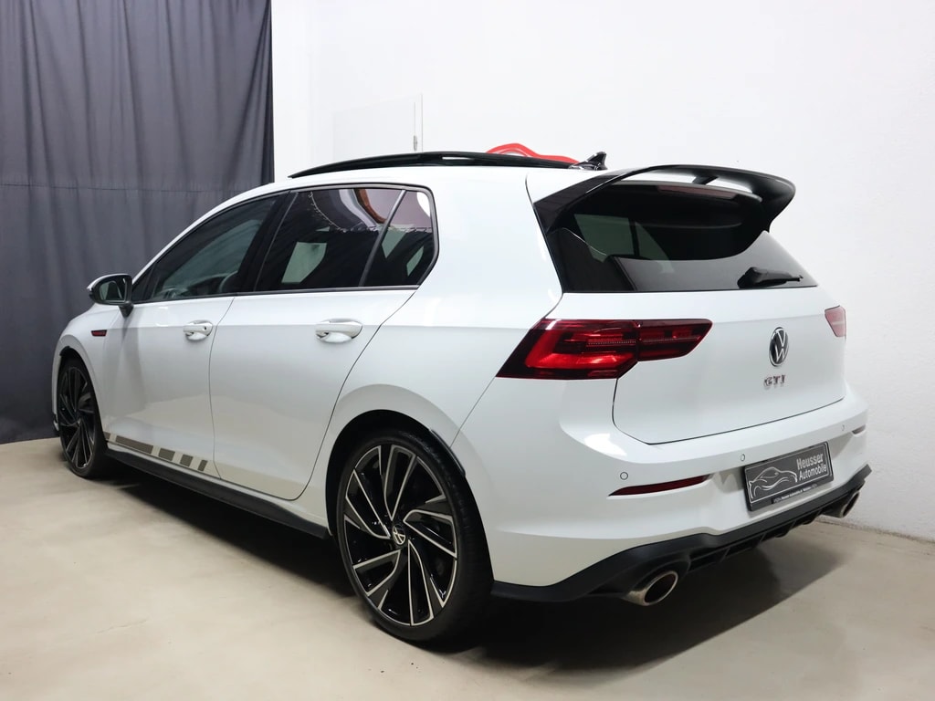 VW Golf 2.0 TSI GTI Clubsport DSG - IQ Light - Navi - Panorama - Kamera - 301 PS-image-3