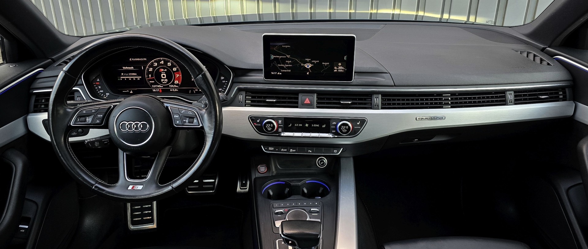 AUDI S4 Avant 3.0 TFSI quattro tiptronic-image-9