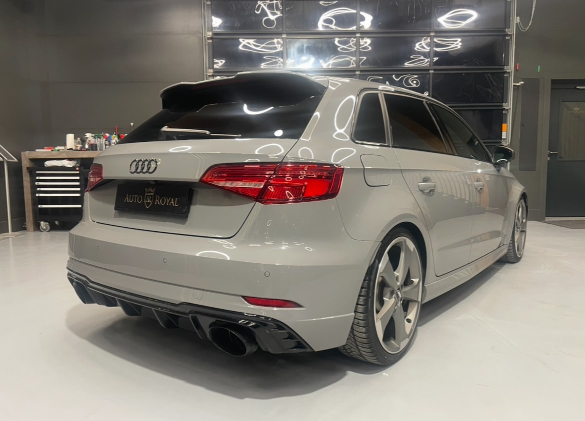 AUDI RS3 Sportback 2.5 TSI quattro S-tronic-image-6