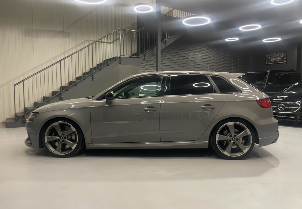 AUDI RS3 Sportback 2.5 TSI quattro S-tronic-showroom-element-3
