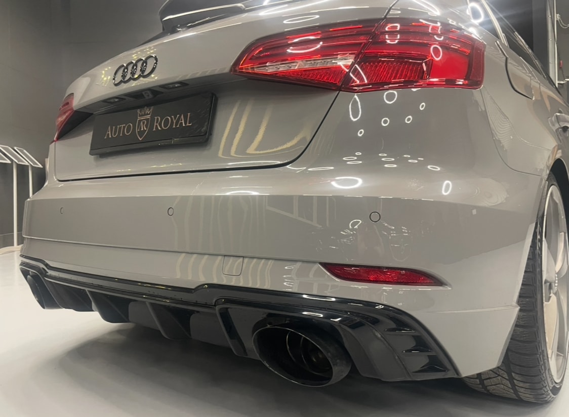 AUDI RS3 Sportback 2.5 TSI quattro S-tronic-image-10