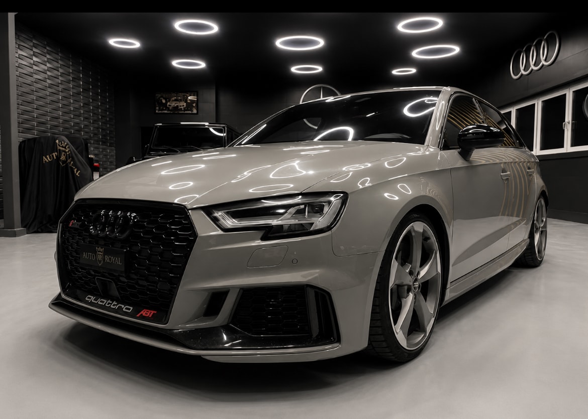 AUDI RS3 Sportback 2.5 TSI quattro S-tronic-image-2