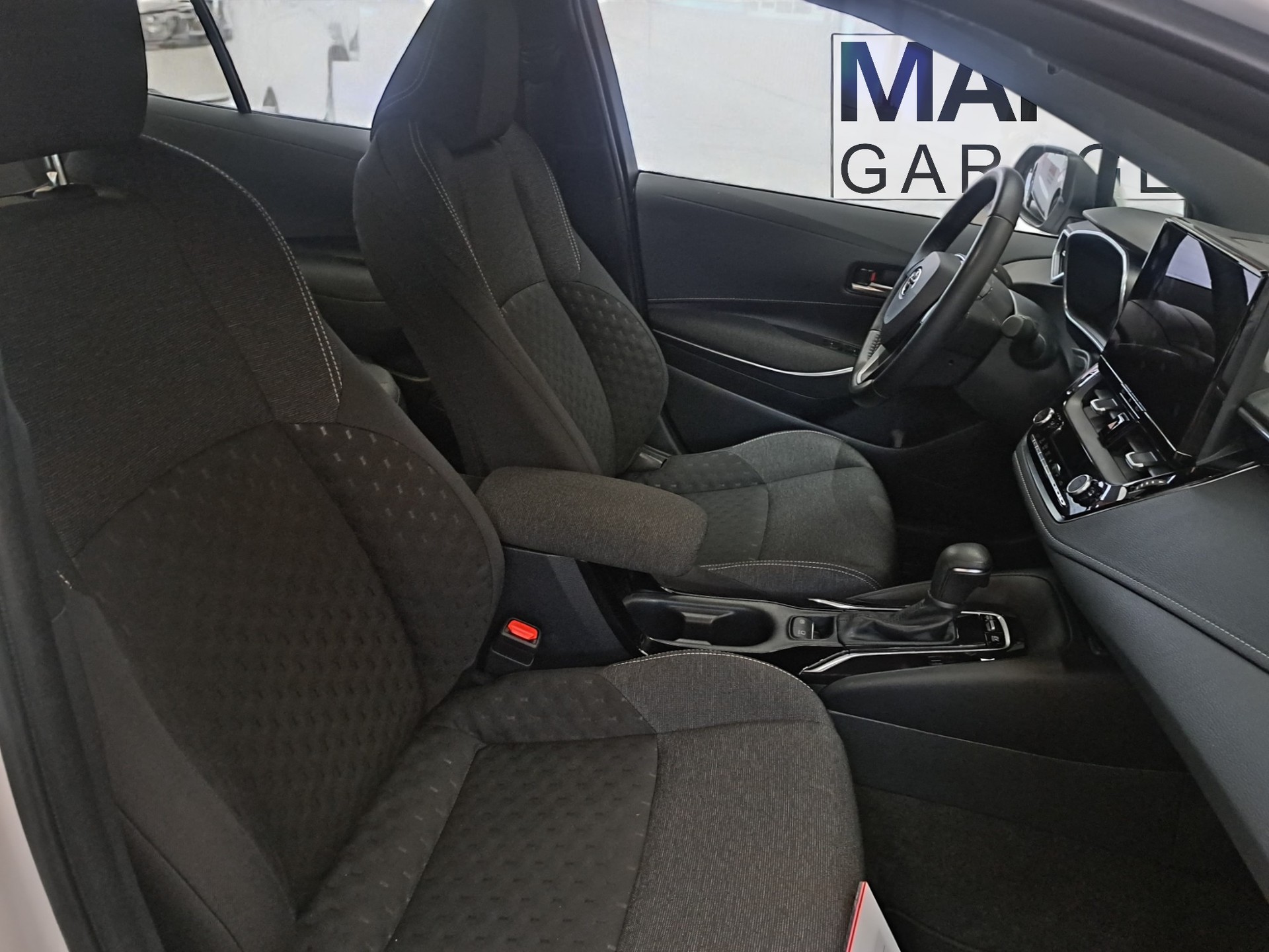 TOYOTA Corolla Touring Sports 1.8 HSD Comfort e-CVT-image-5