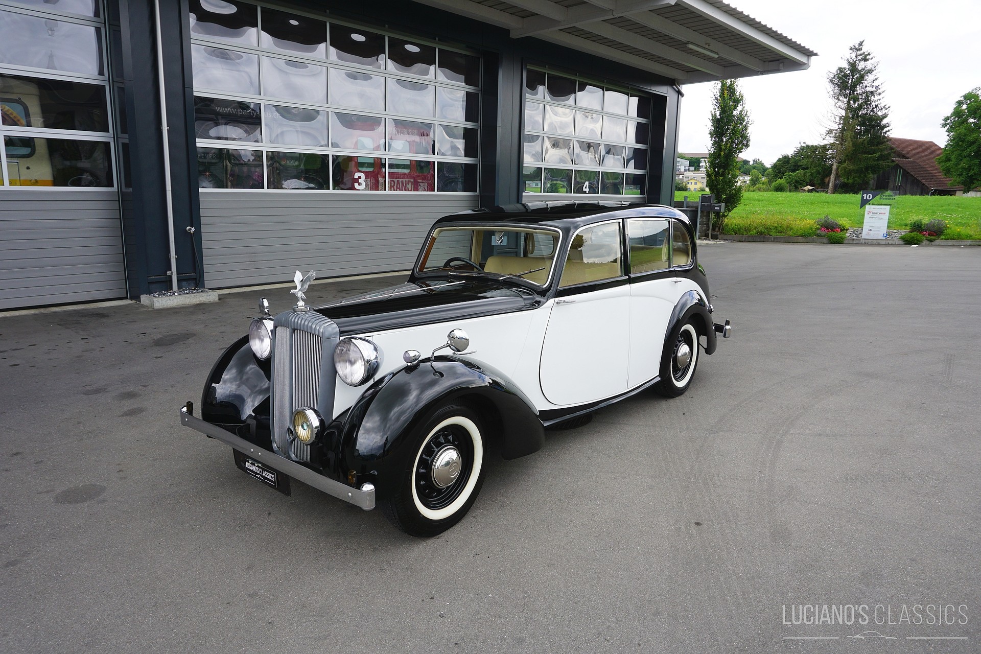 DAIMLER DB 18 Saloon