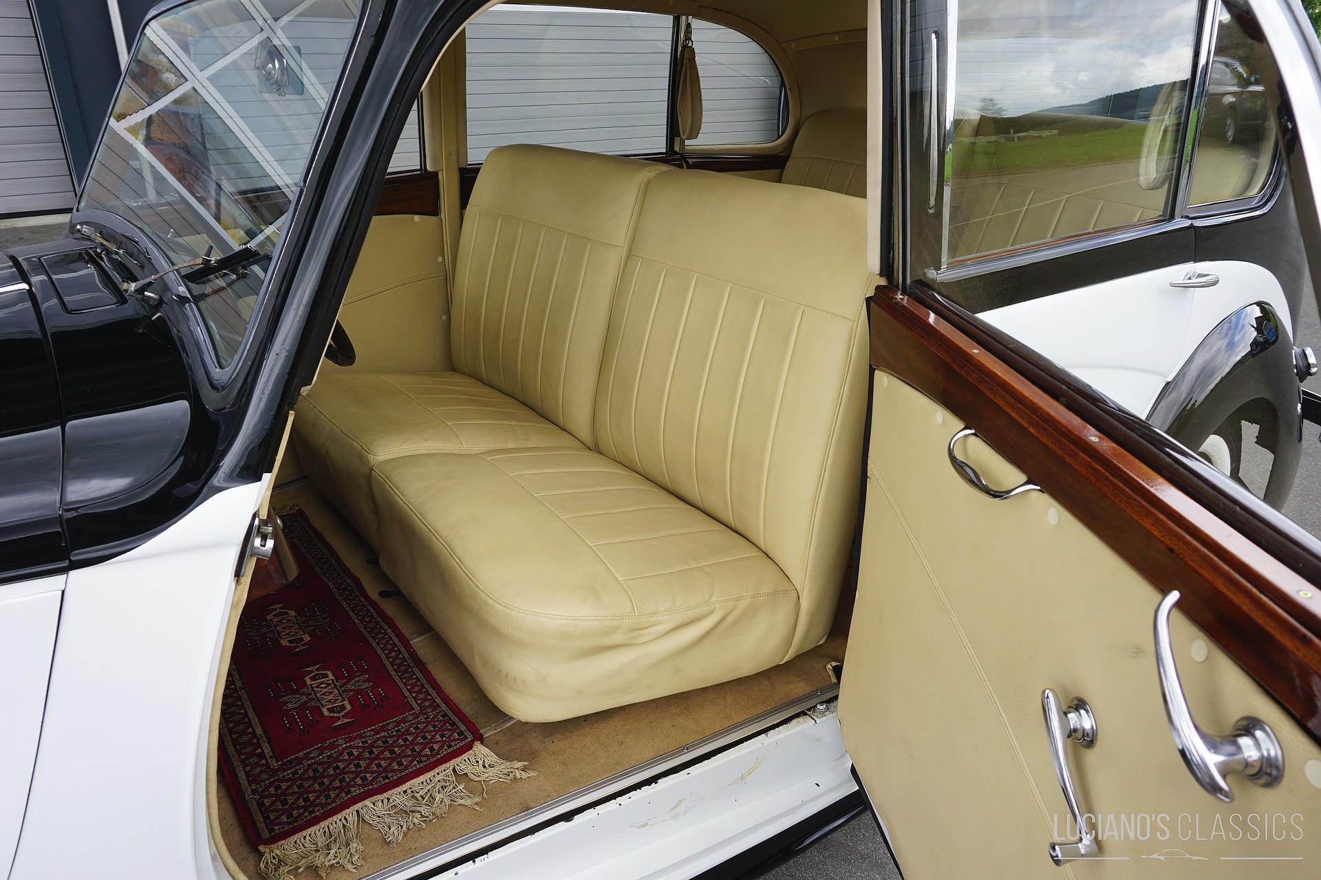 DAIMLER DB 18 Saloon-image-15