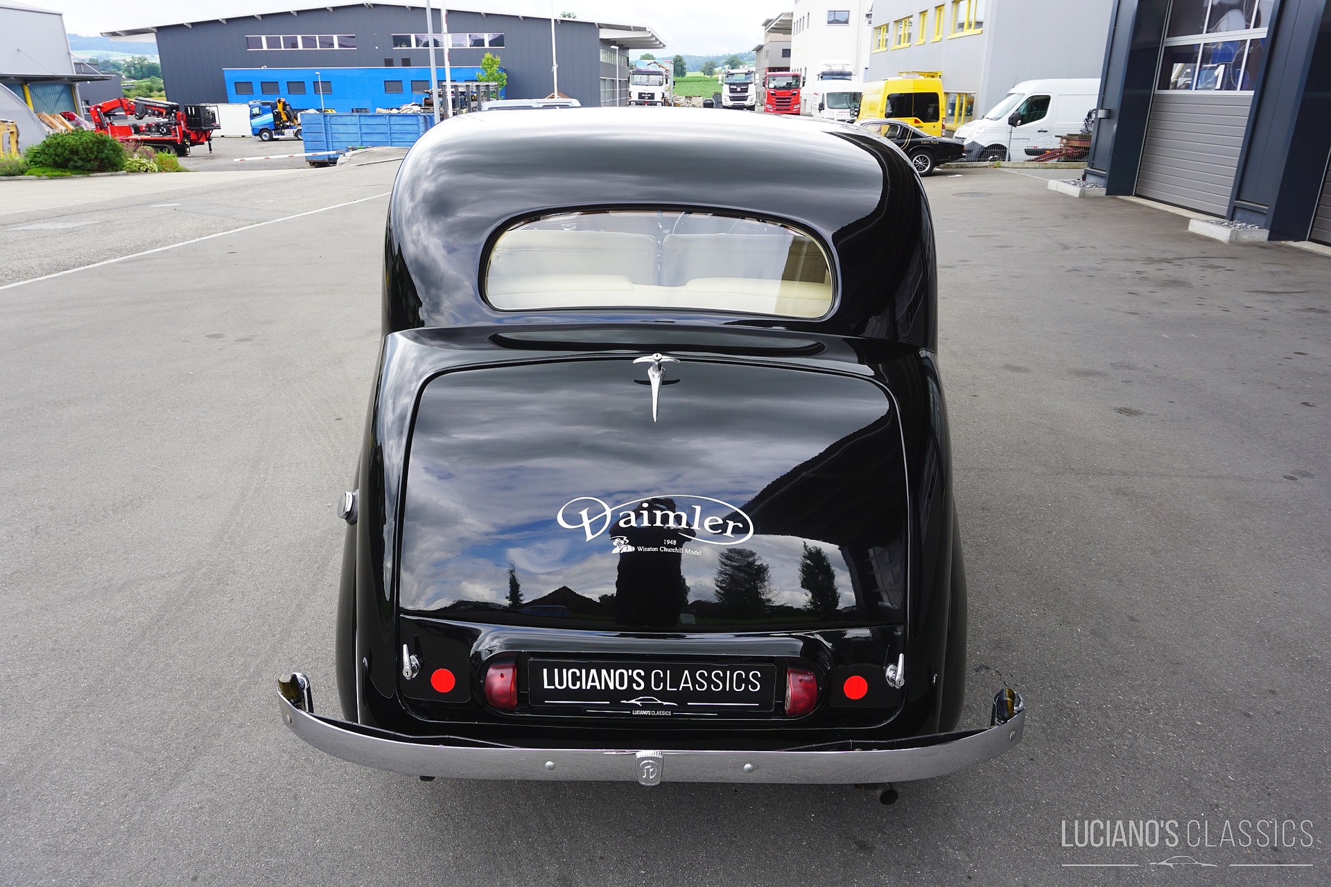 DAIMLER DB 18 Saloon-image-4
