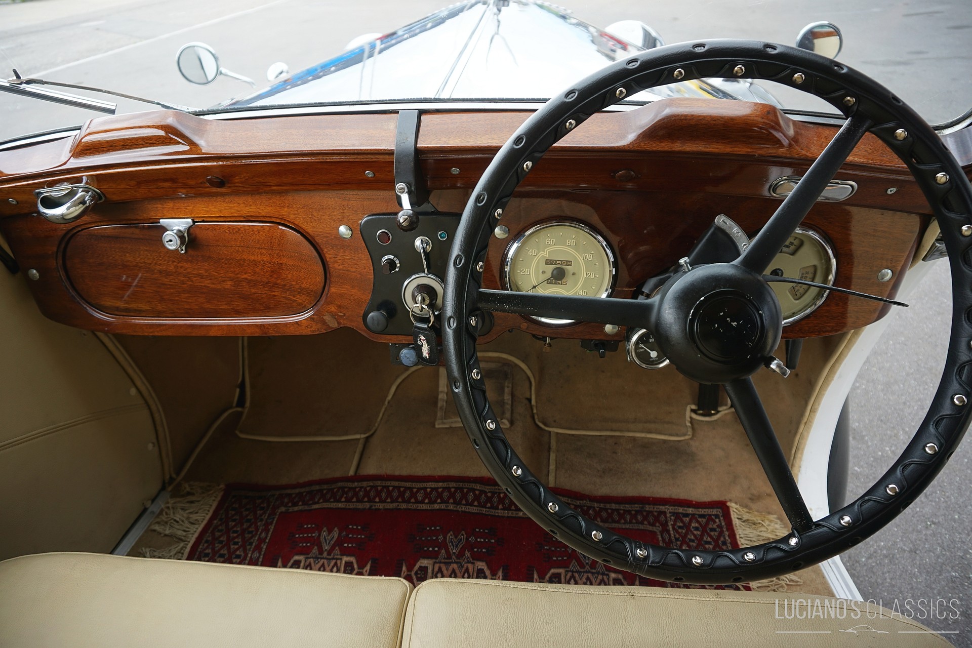 DAIMLER DB 18 Saloon-image-25