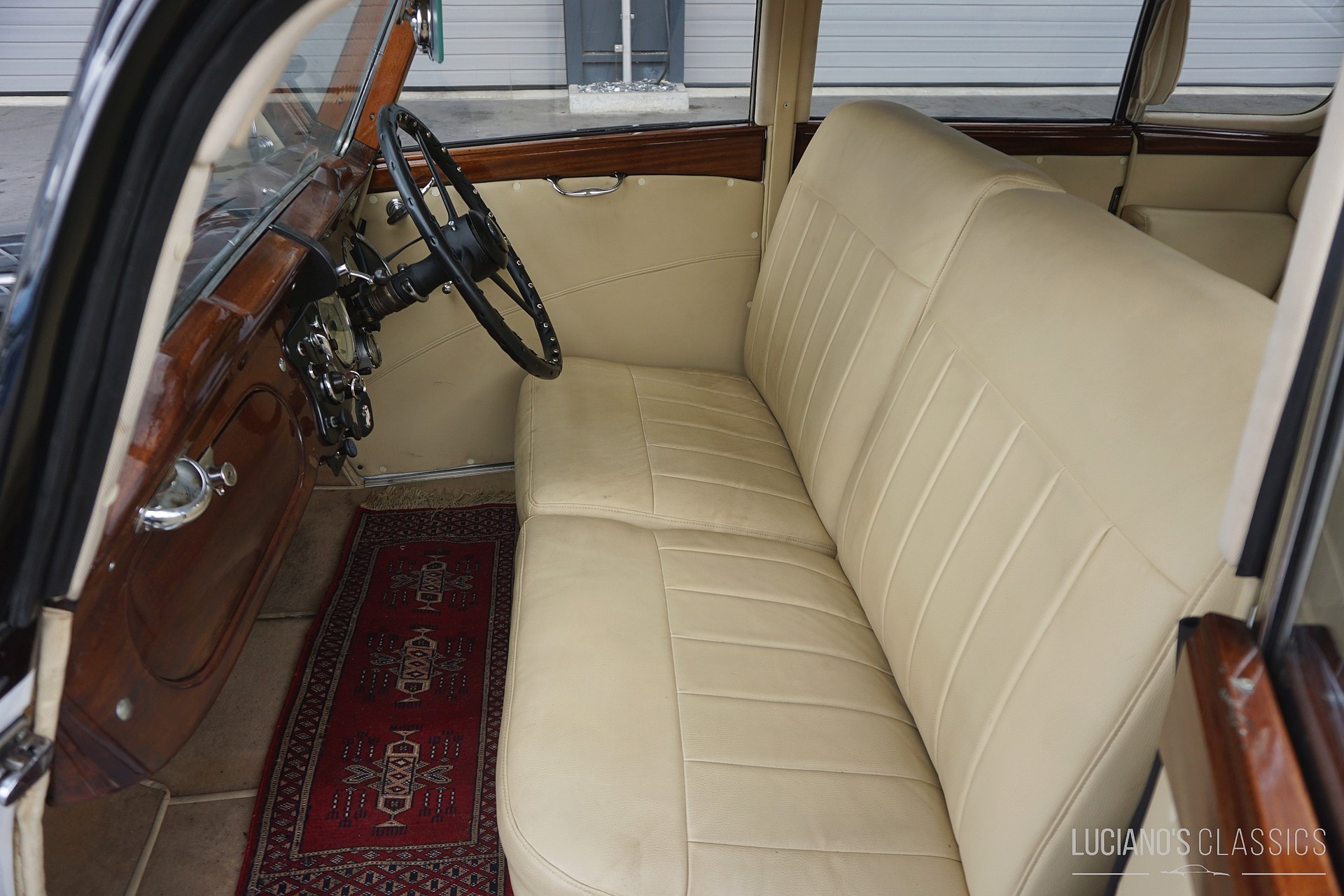 DAIMLER DB 18 Saloon-image-16