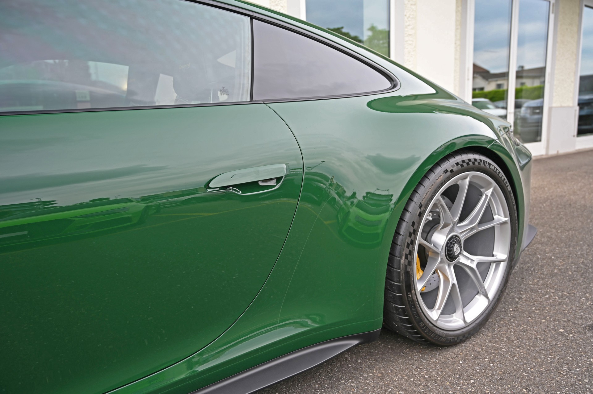 PORSCHE 911 GT3 Touring PDK **Exclusive Manufaktur**-image-9