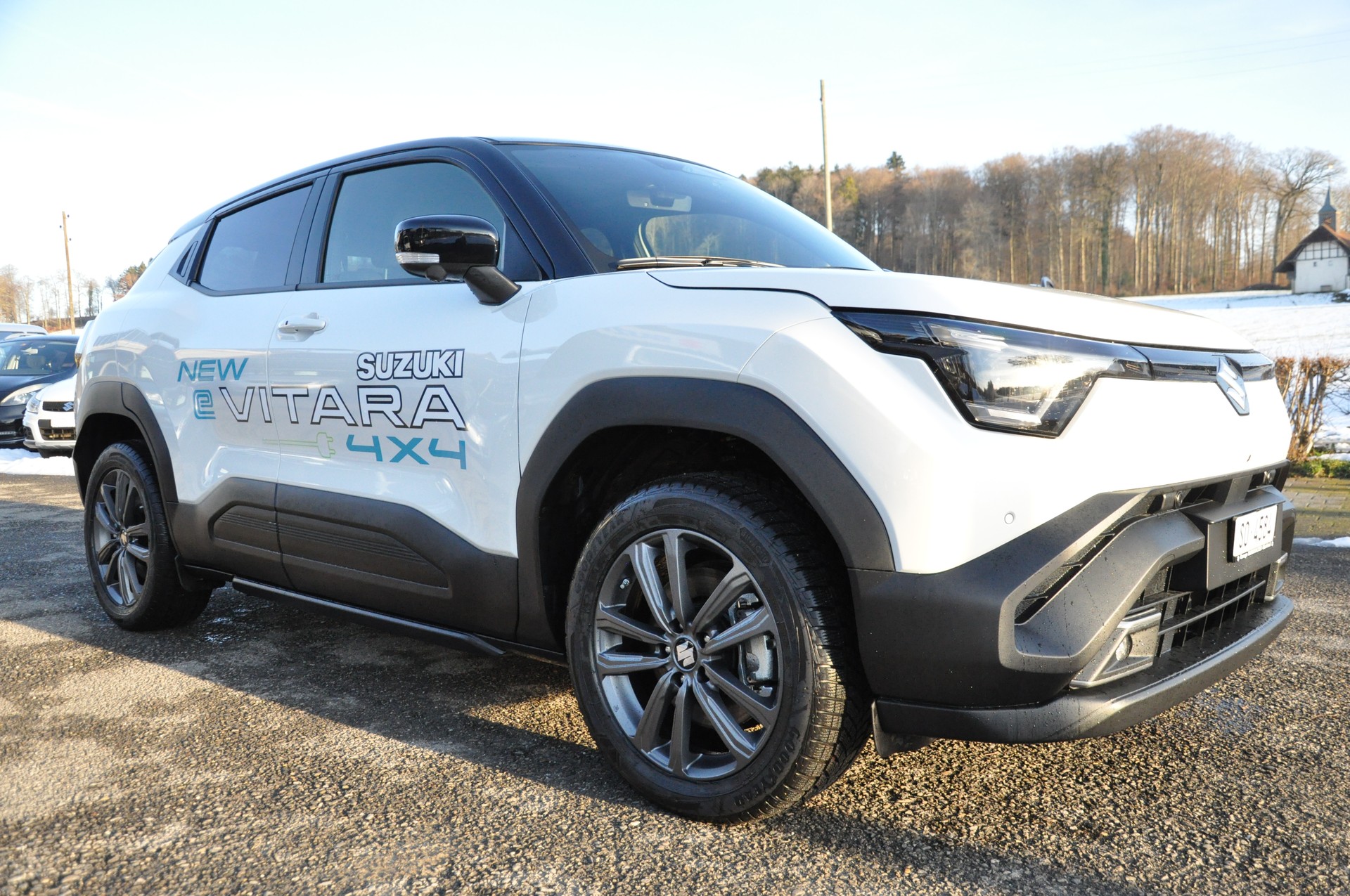 SUZUKI e-Vitara 61kWh Compact Top 4x4-image-7