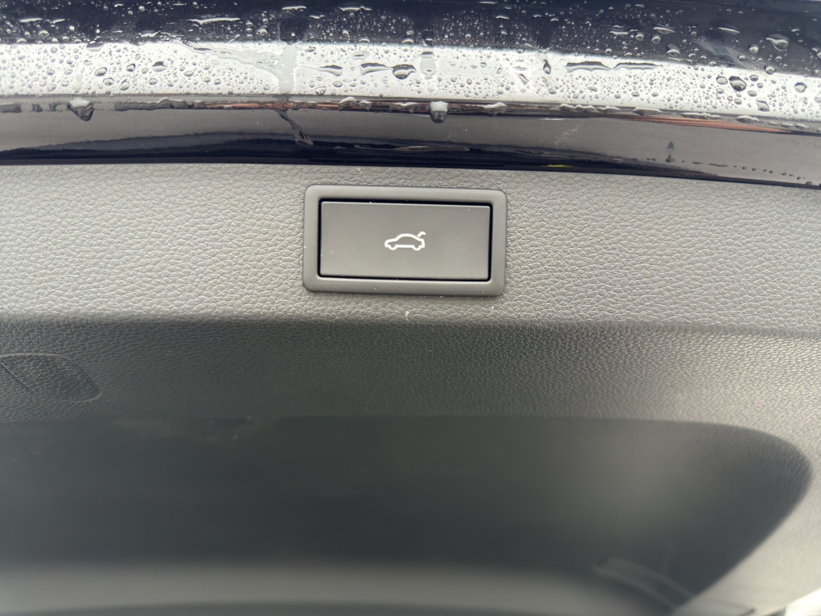 SKODA Karoq 1.5 TSI Dynamic DSG-image-14