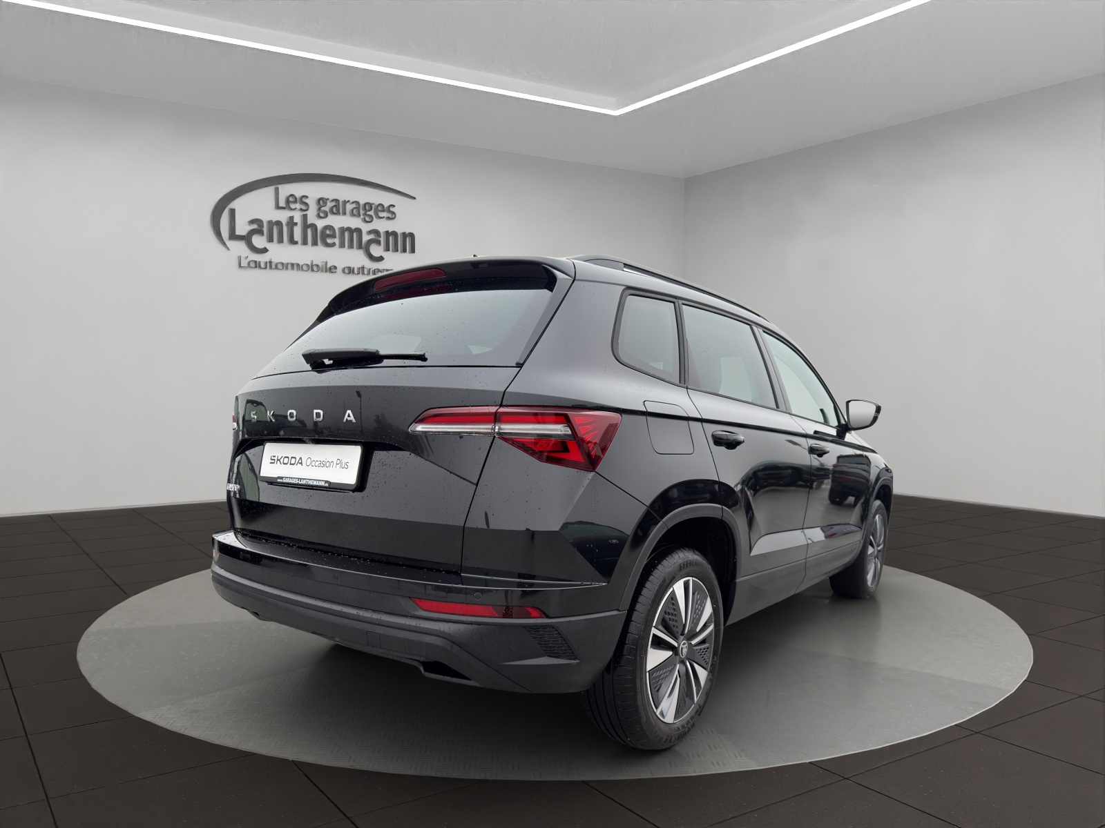 SKODA Karoq 1.5 TSI Dynamic DSG-image-4