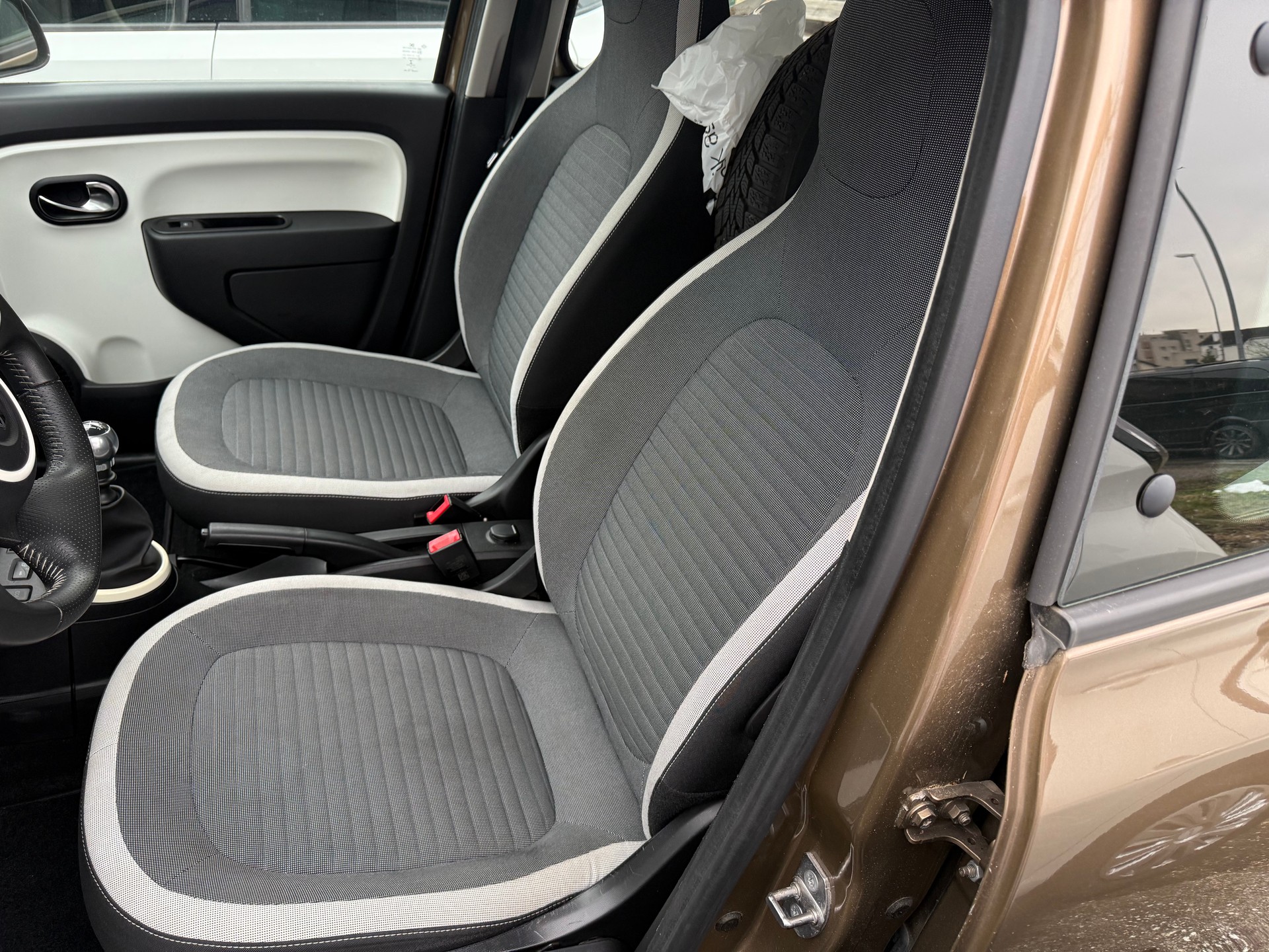 RENAULT Twingo 0.9 Intens-image-9
