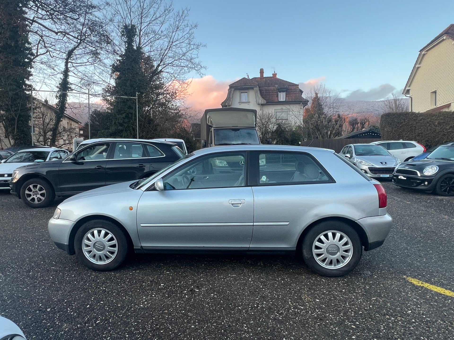 AUDI A3 1.8 T Ambiente-image-5
