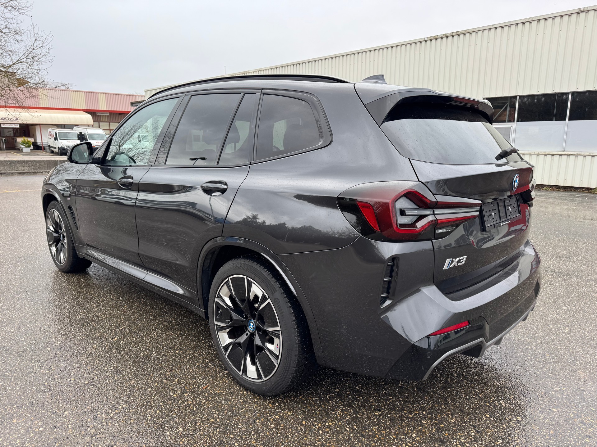 BMW iX3 Impressive-image-5