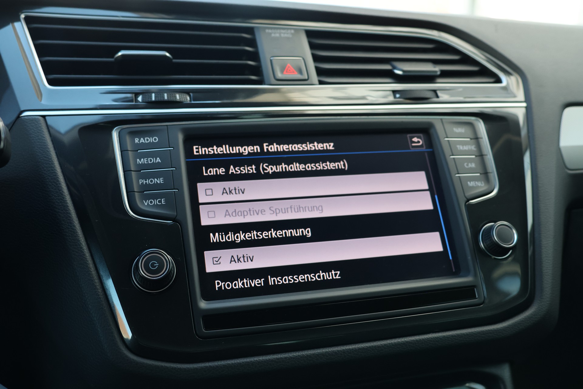 VW Tiguan 1.4TSI Trendline (CH)-image-18