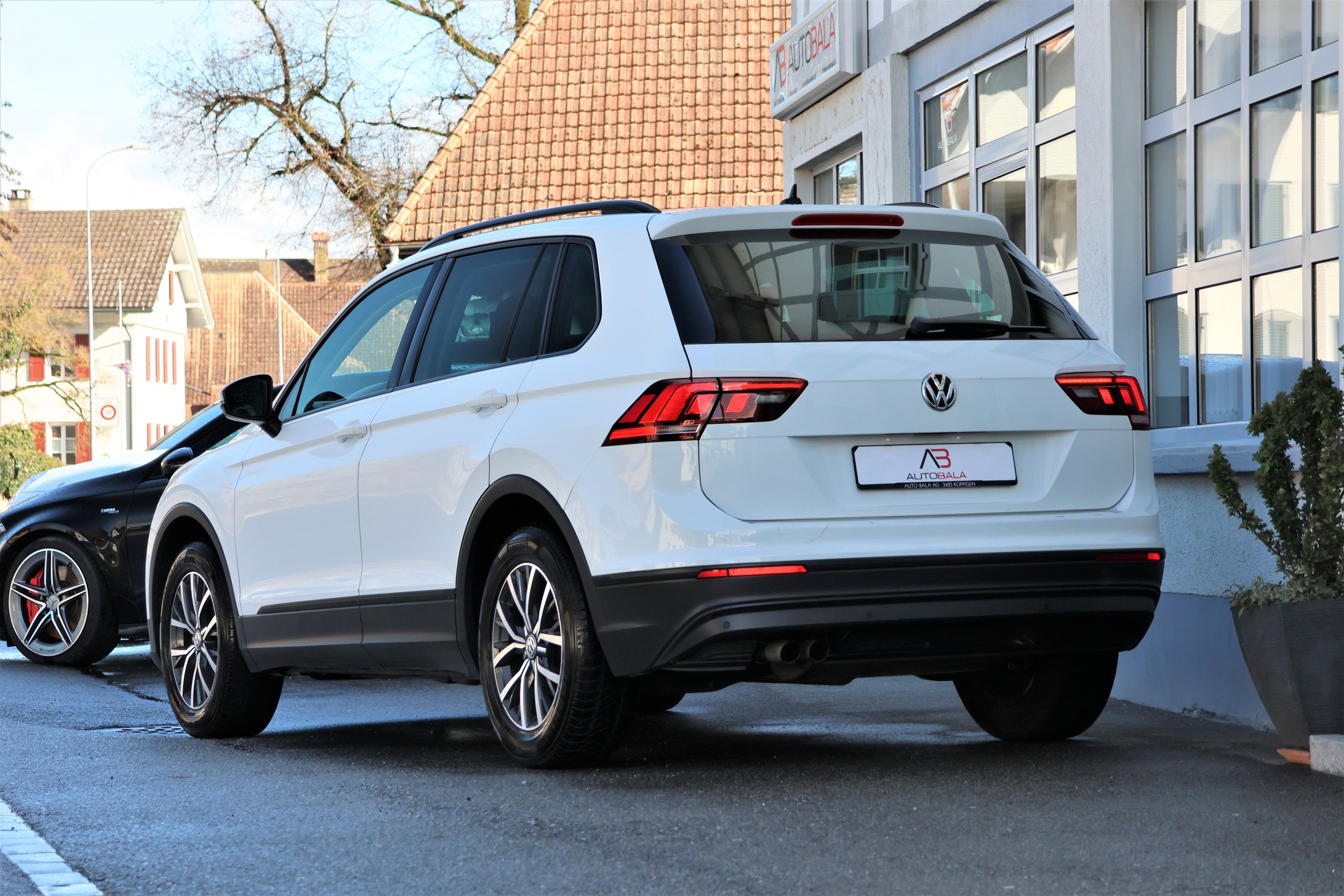 VW Tiguan 1.4TSI Trendline (CH)-image-2